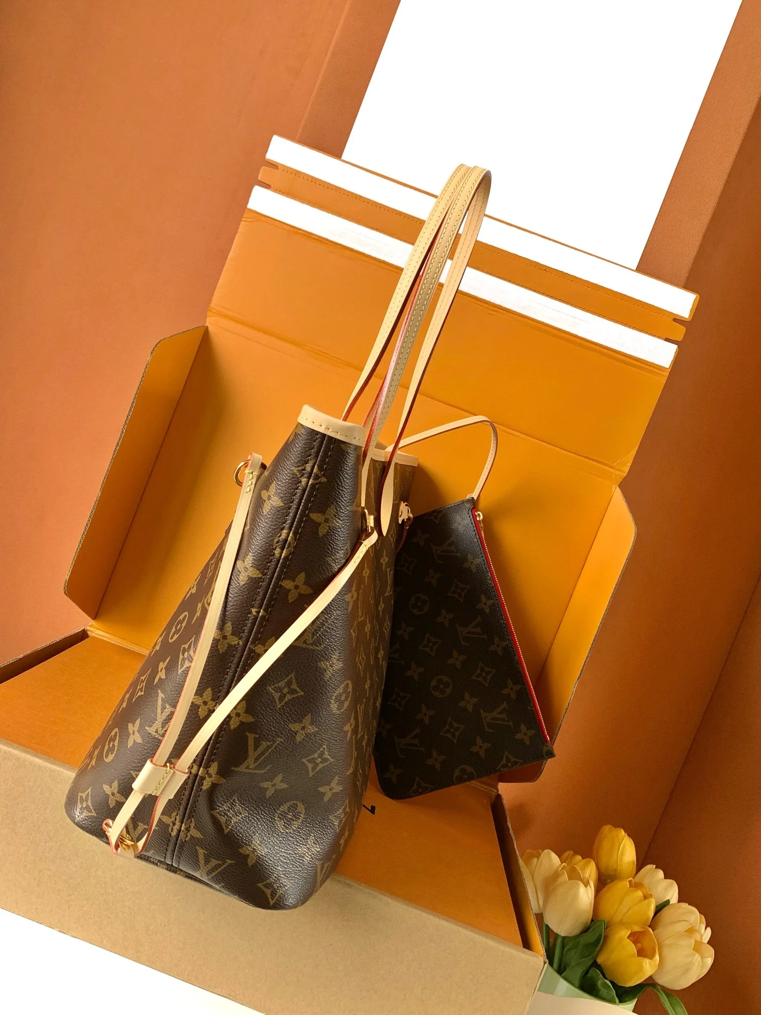 Louisvuitton Neverfull Medium Tote Special Reinforced Edition M41177 31.0 x 28.0 x 14.0 cm - description_image2