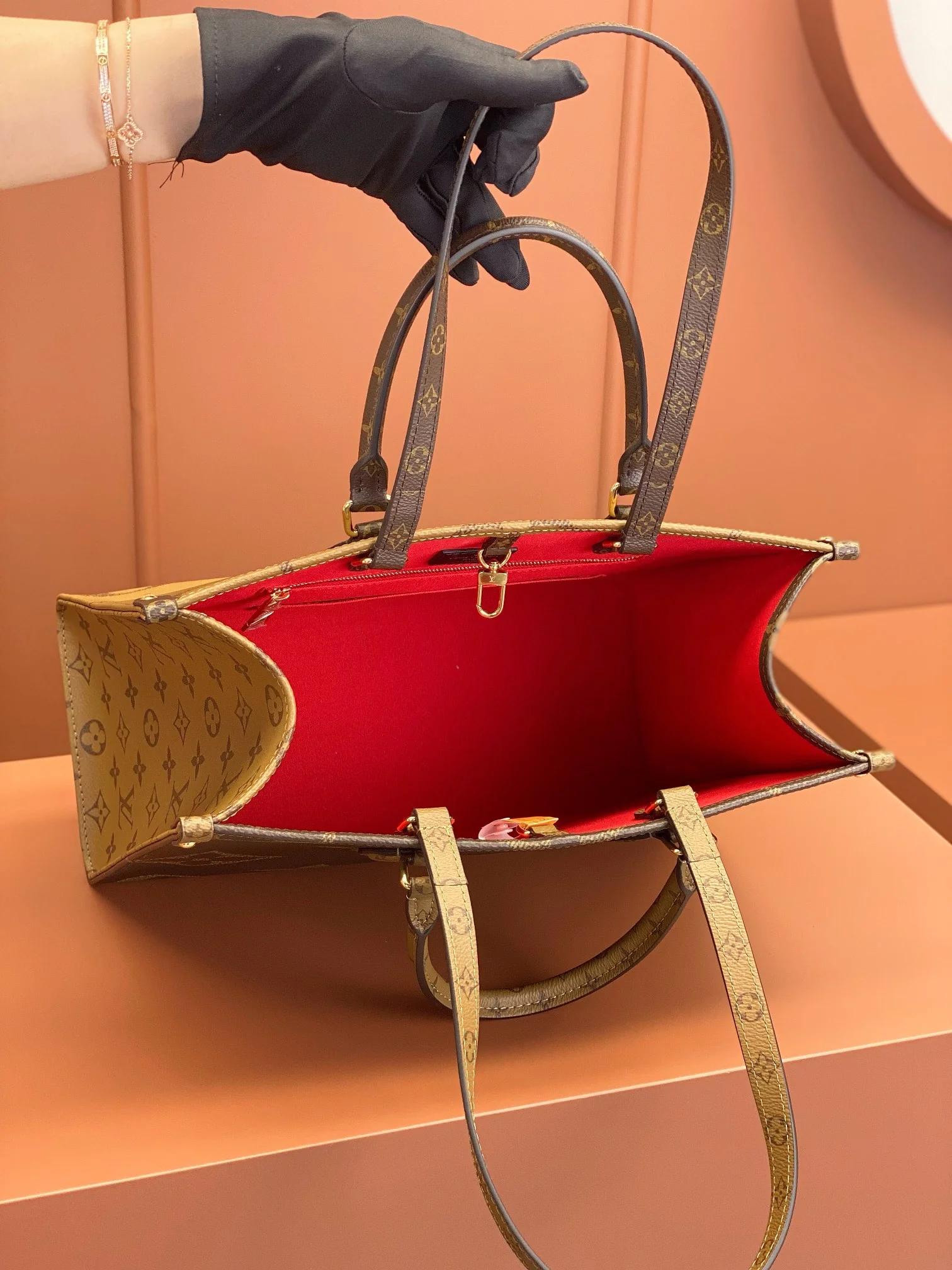 Louisvuitton Onthego Medium Tote Bag M45039 35x27x14 cm - description_image7