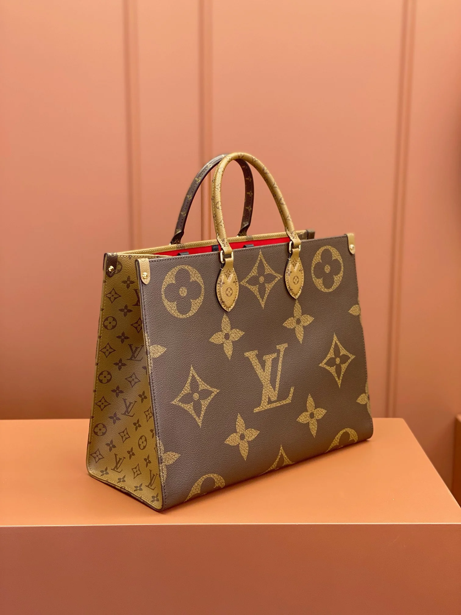 Louisvuitton OnTheGo Large Tote M45320 41x34x19 cm - description_image2
