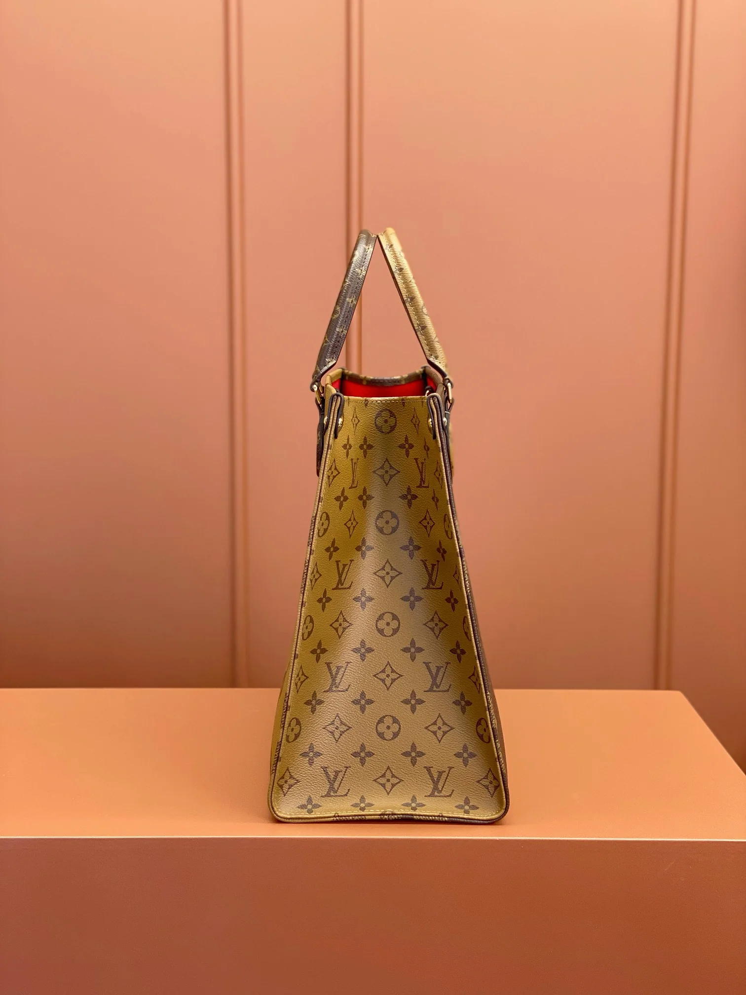 Louisvuitton OnTheGo Large Tote M45320 41x34x19 cm - description_image7