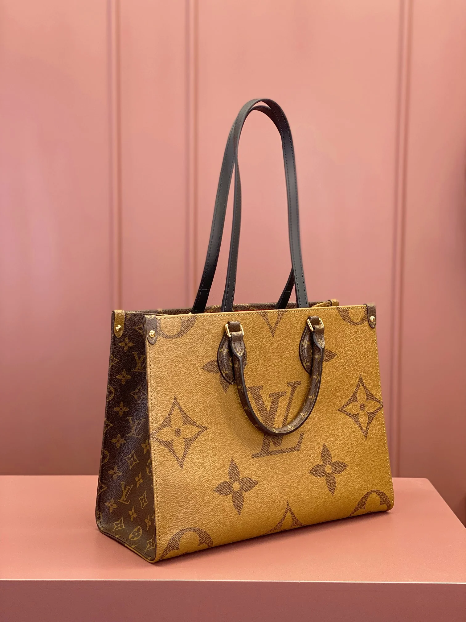 Louisvuitton Onthego Medium Tote M45321 35x27x14 cm - description_image4
