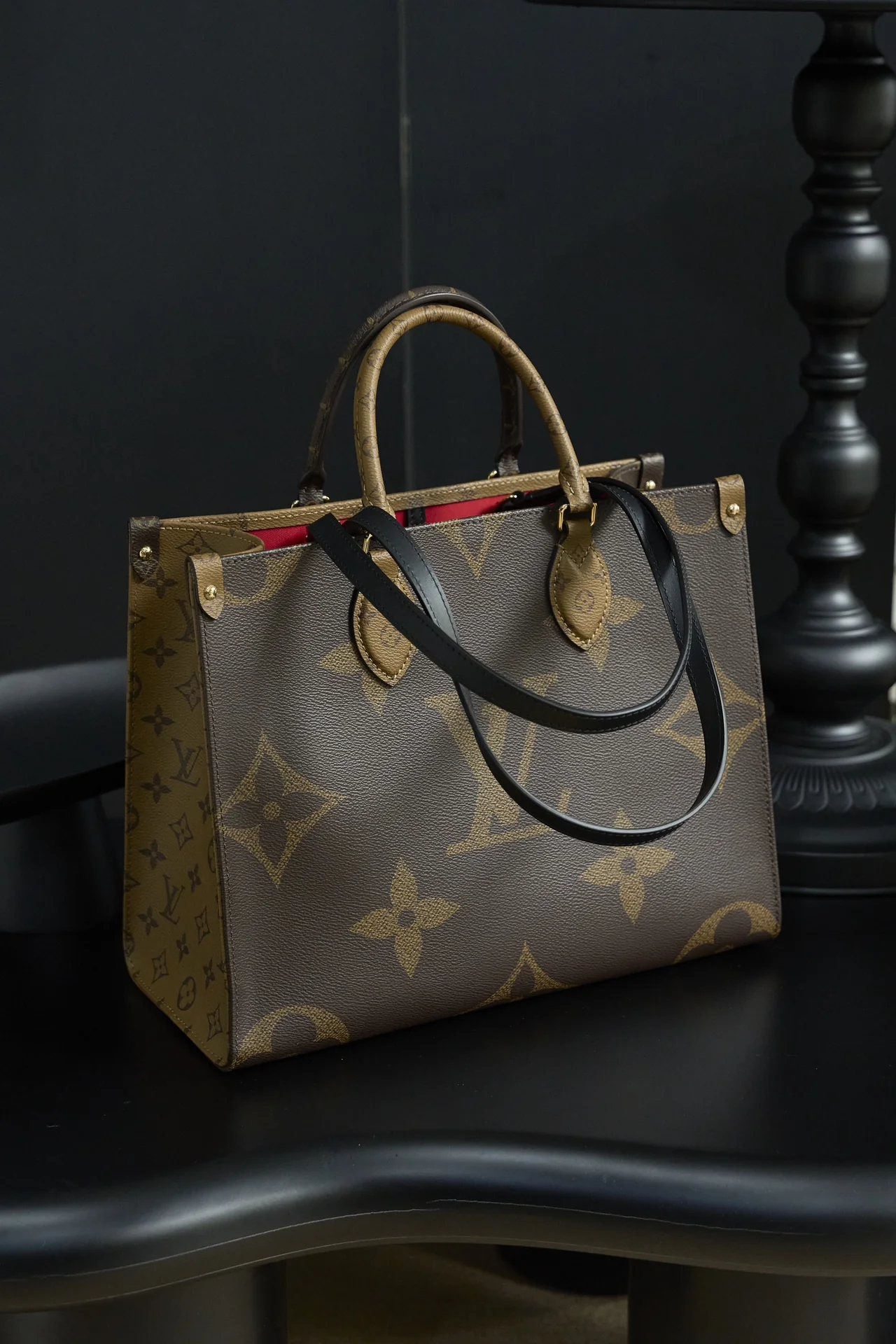 Louisvuitton OnTheGo Medium Tote Bag M45321 35x27x14 cm - description_image3