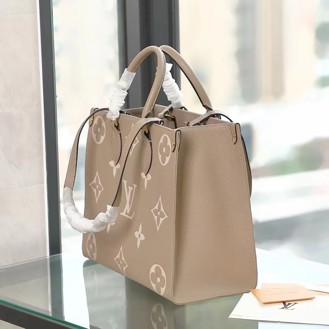 Louisvuitton OnTheGo M45494 36x26x13 cm - description_image2