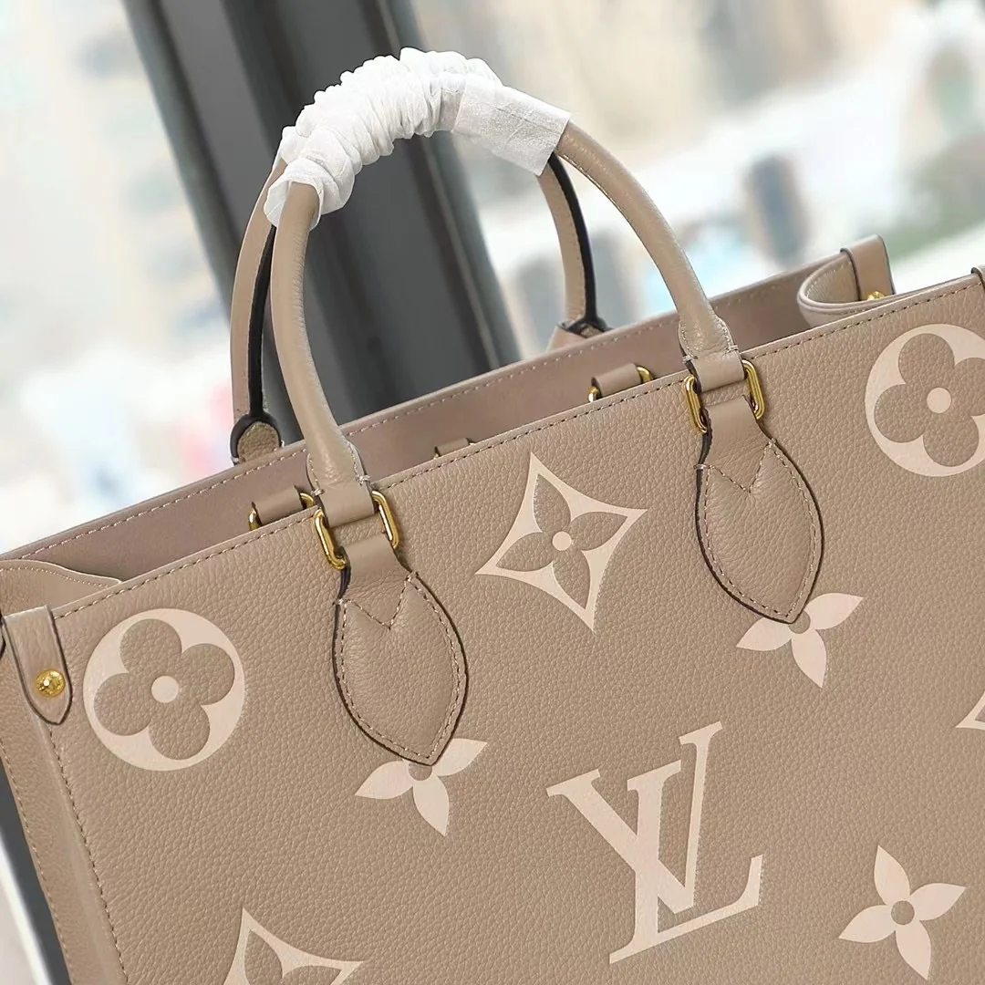 Louisvuitton OnTheGo M45494 36x26x13 cm - description_image6