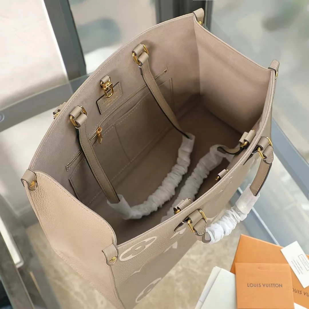 Louisvuitton OnTheGo M45494 36x26x13 cm - description_image8