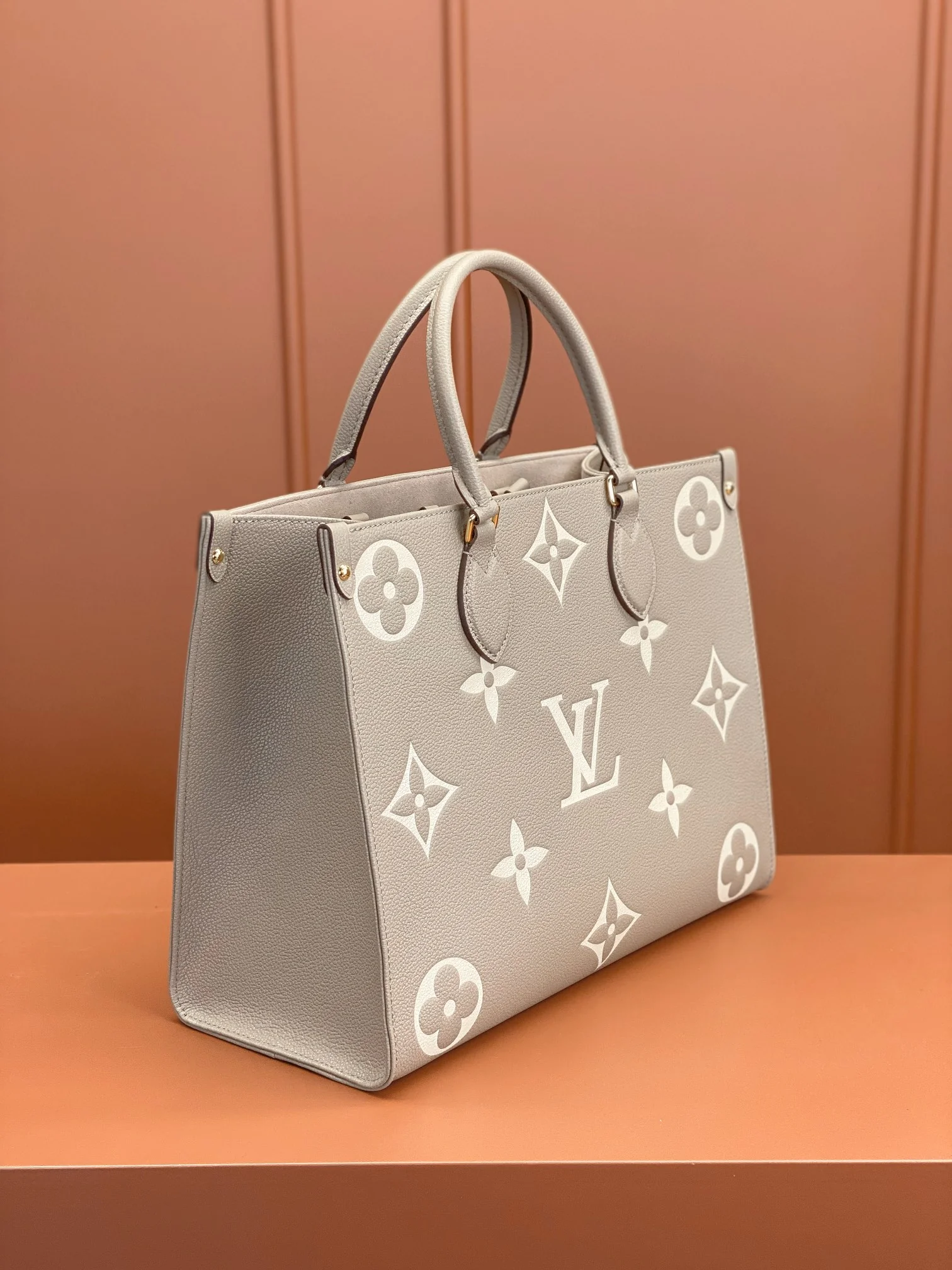 Louisvuitton Onthego Medium Tote M45494 35x27x14 cm - description_image3
