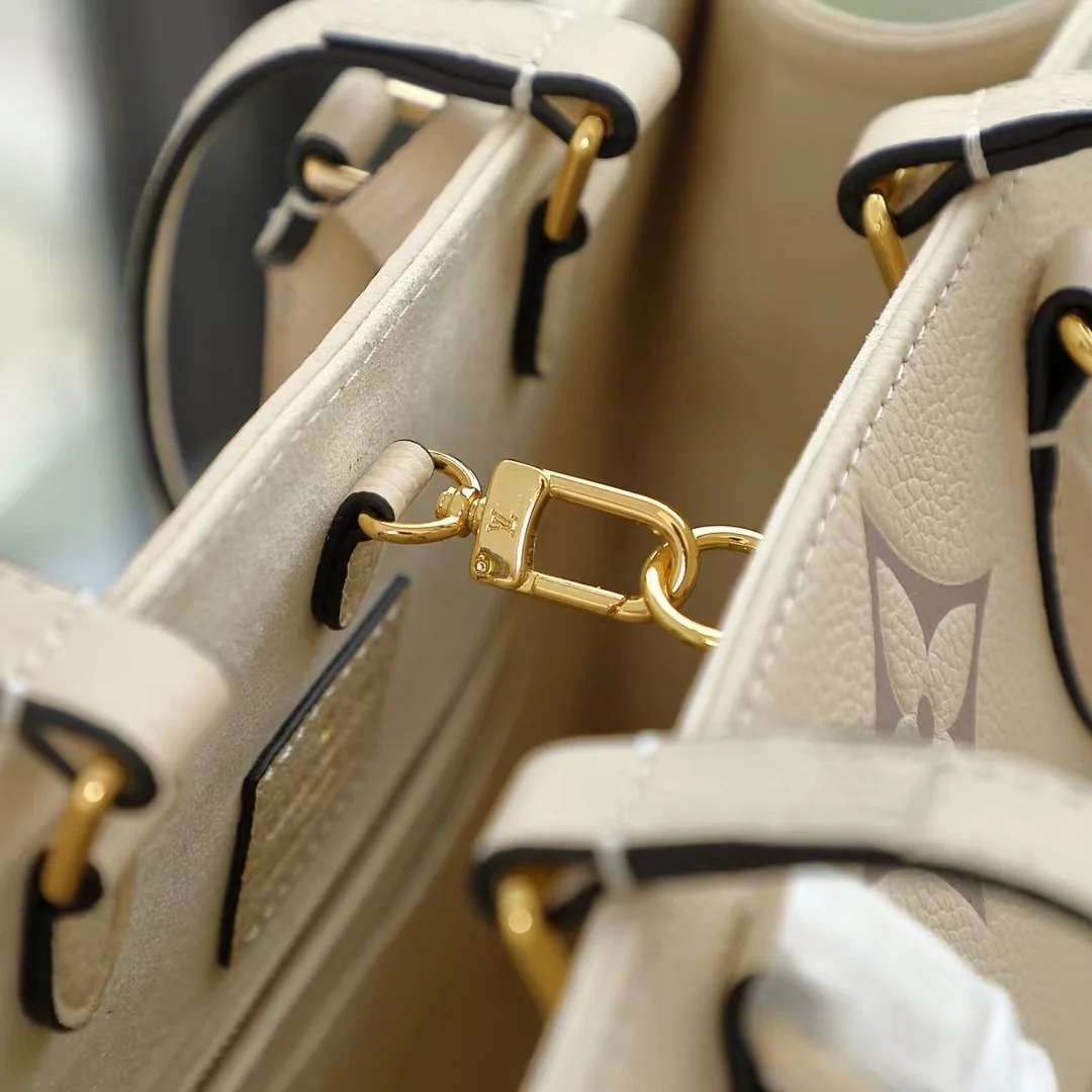 Louisvuitton OnTheGo M45494 36x26x13 cm - description_image7