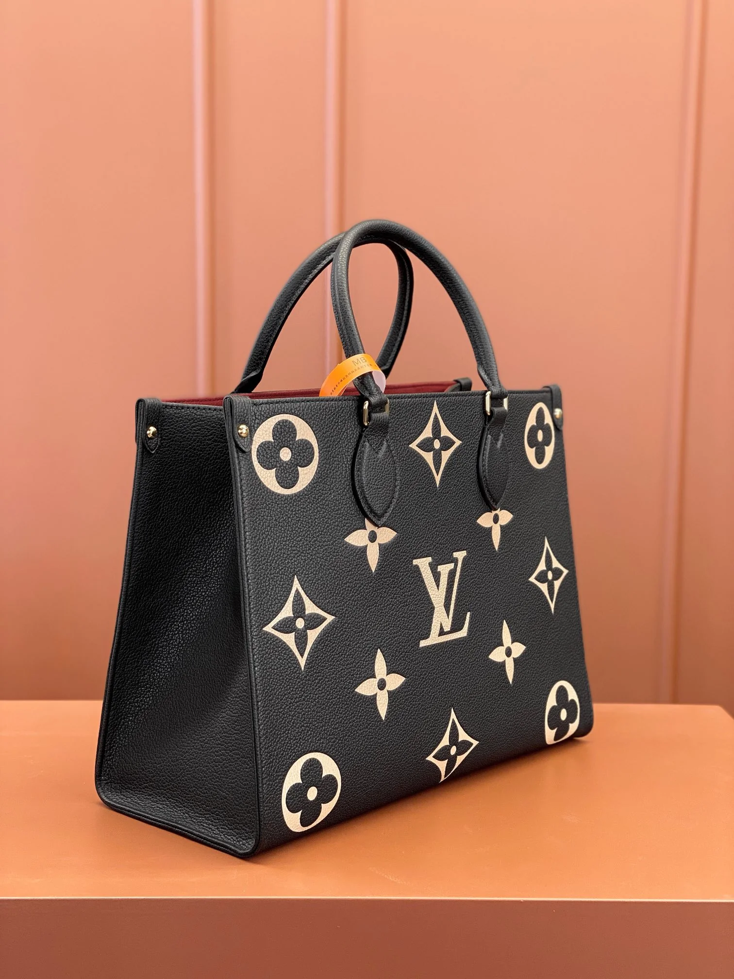 Louisvuitton OnTheGo Medium Tote M45495 35x27x14 cm - description_image2