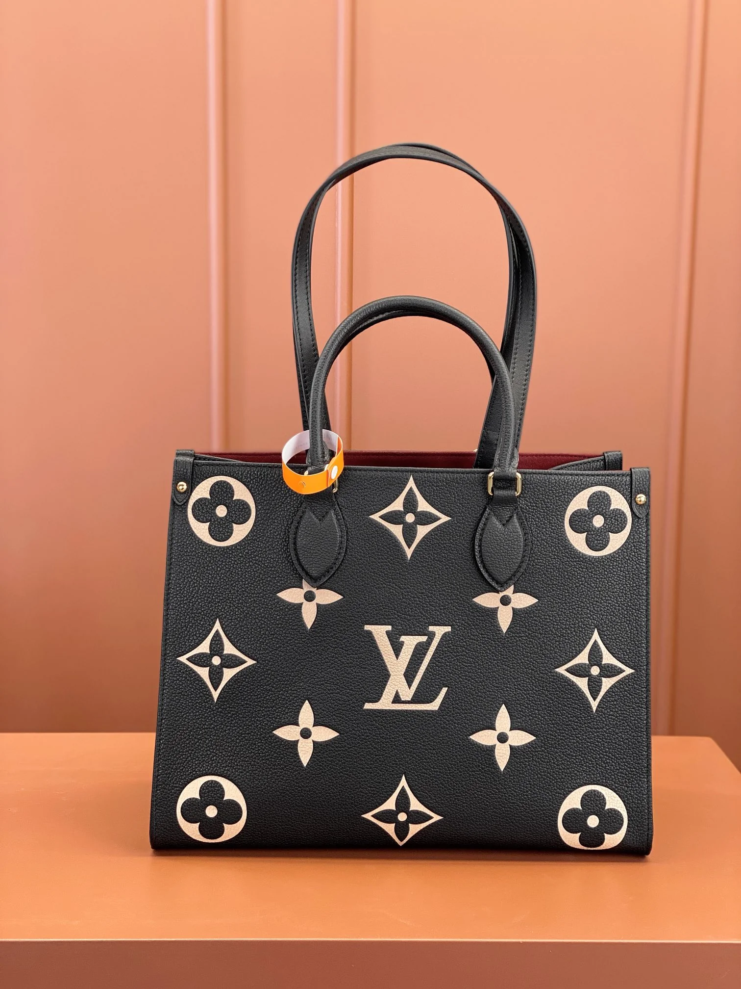 Louisvuitton OnTheGo Medium Tote M45495 35x27x14 cm - description_image3