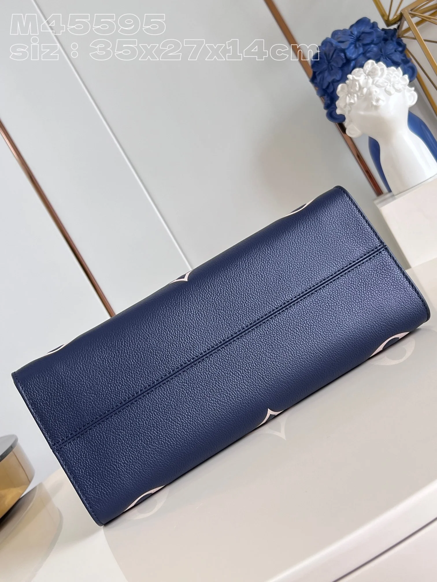 Louisvuitton OnTheGo Medium Tote M45595 35x27x14 cm - description_image7