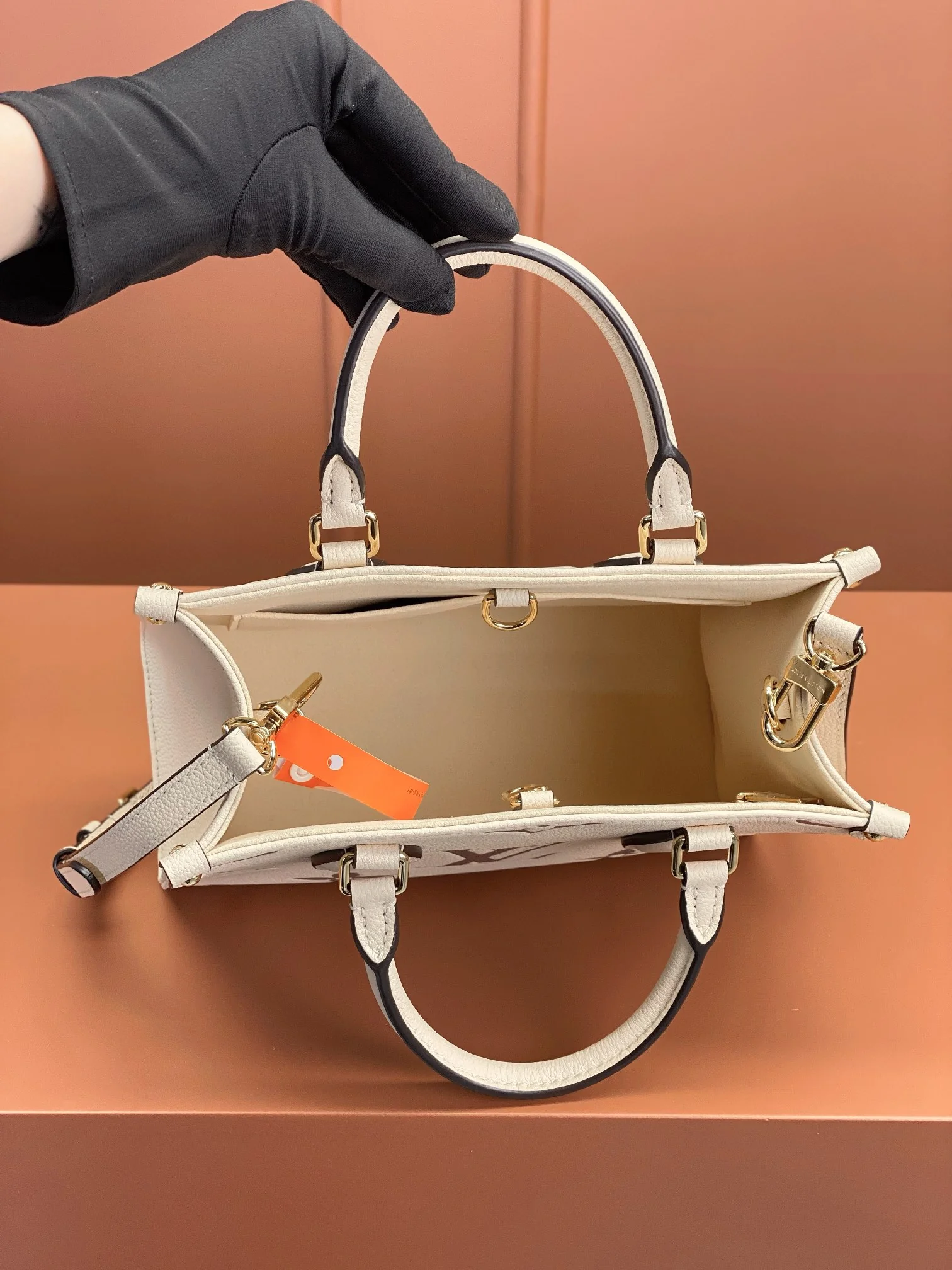 Louisvuitton Onthego Small Tote M45653 25x19x11.5 cm - description_image5