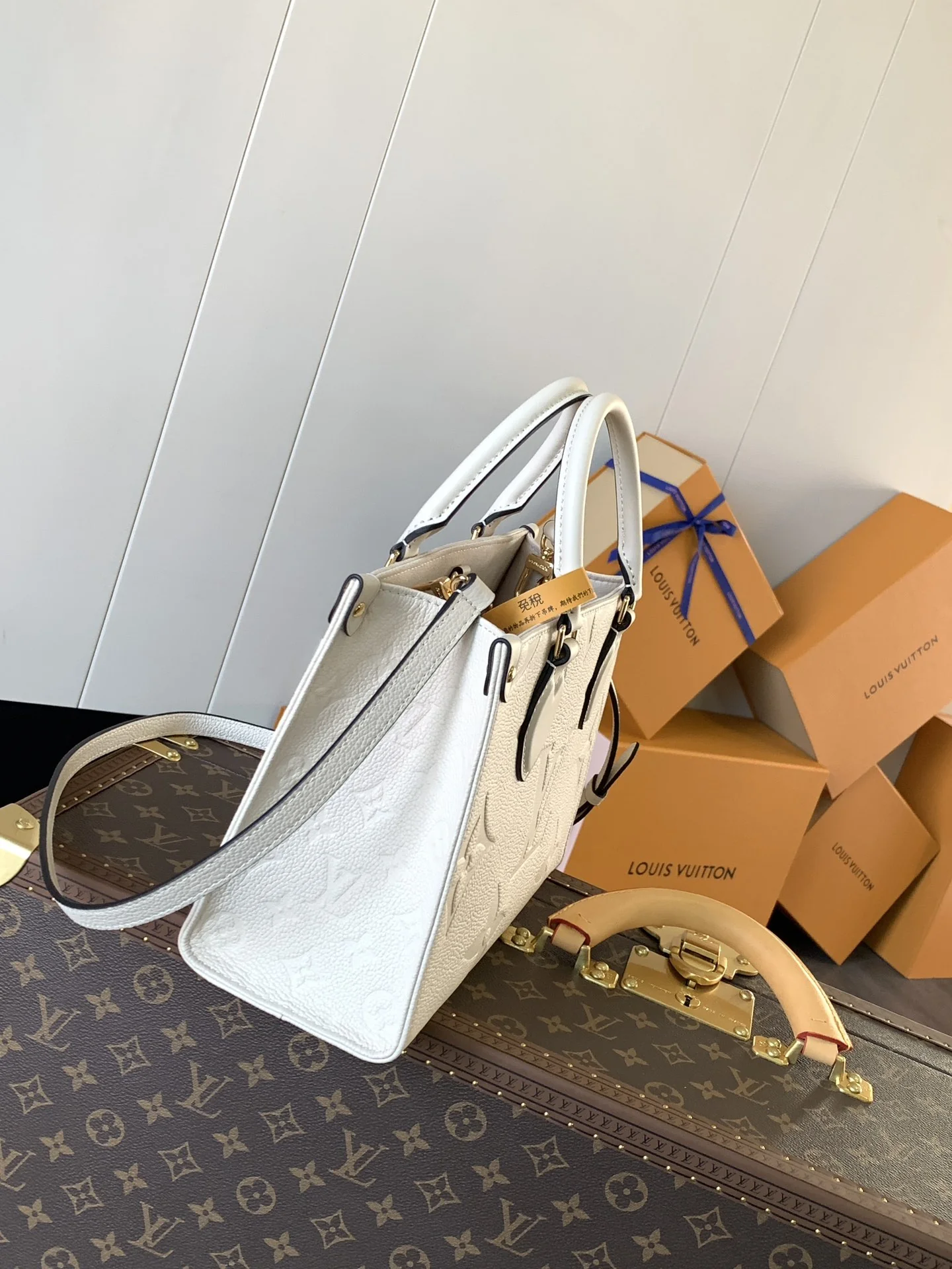 Louisvuitton OnTheGo Tote M45654 25.0 x 11.0 x 19.0 cm - description_image2