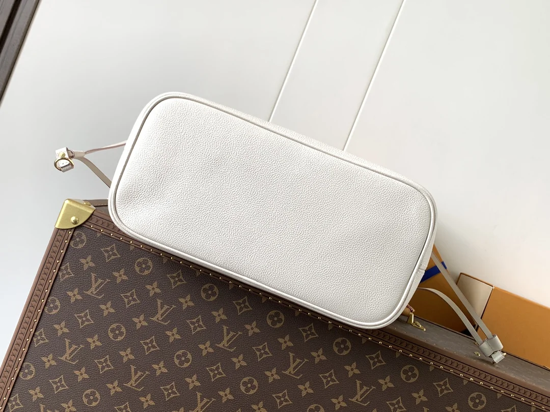 Louisvuitton Neverfull Medium Tote 32x29x17 cm - description_image4