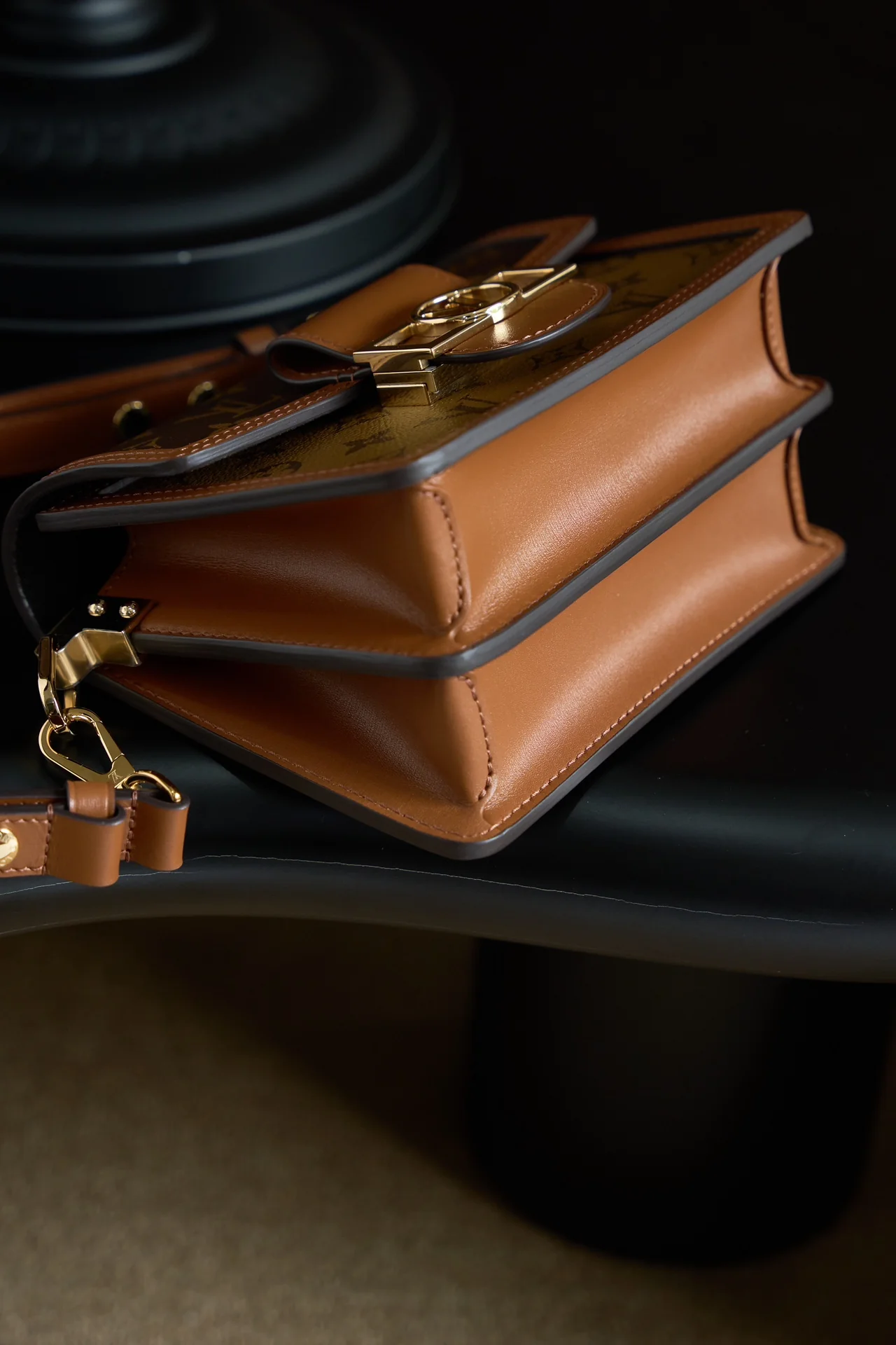 Louis Vuitton Dauphine M45959 Gold 20cm 20x15x9 cm - image6