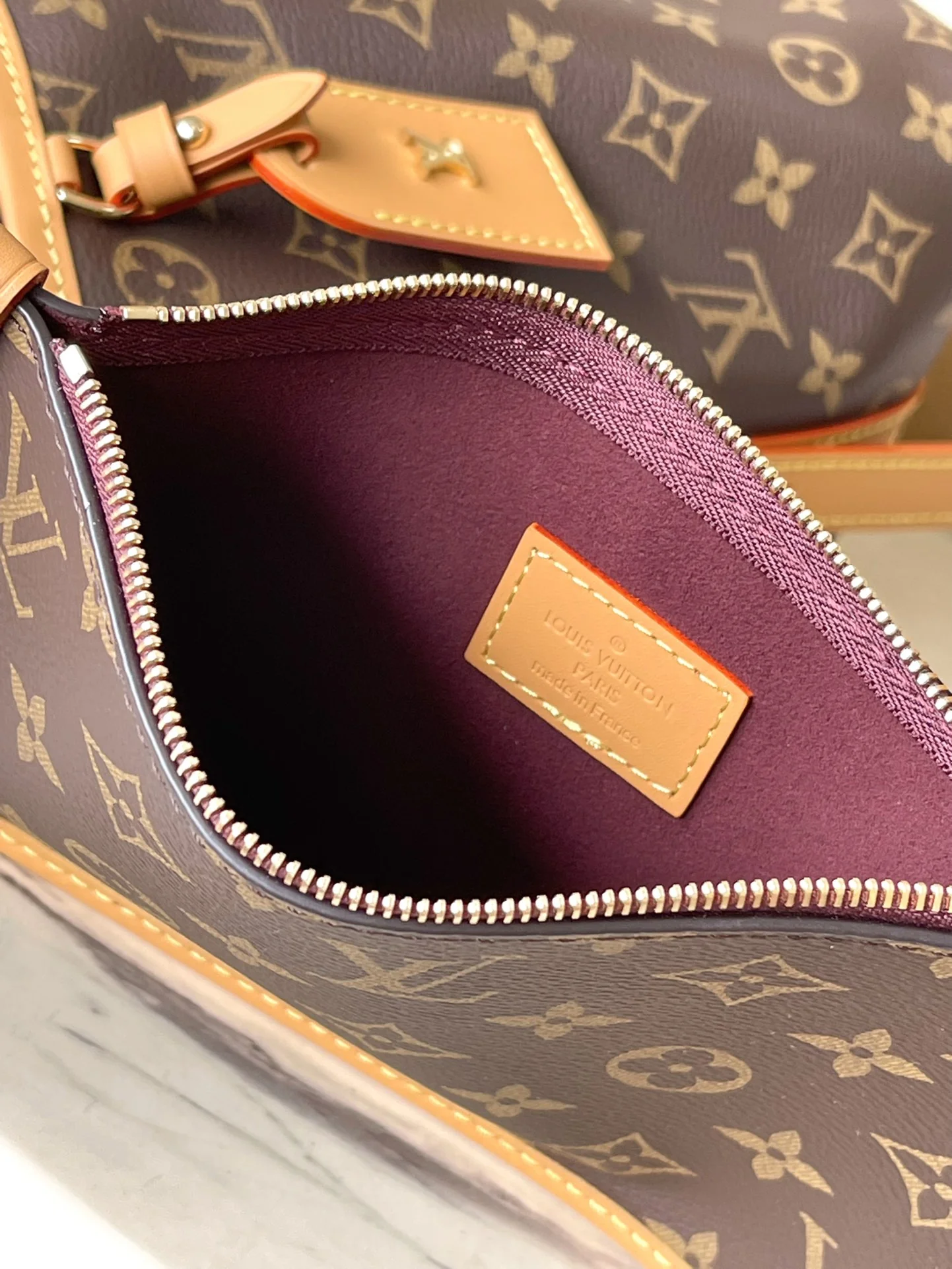 Louisvuitton Carryall Small Handbag M46203 29 x 24 x 12 cm - description_image8