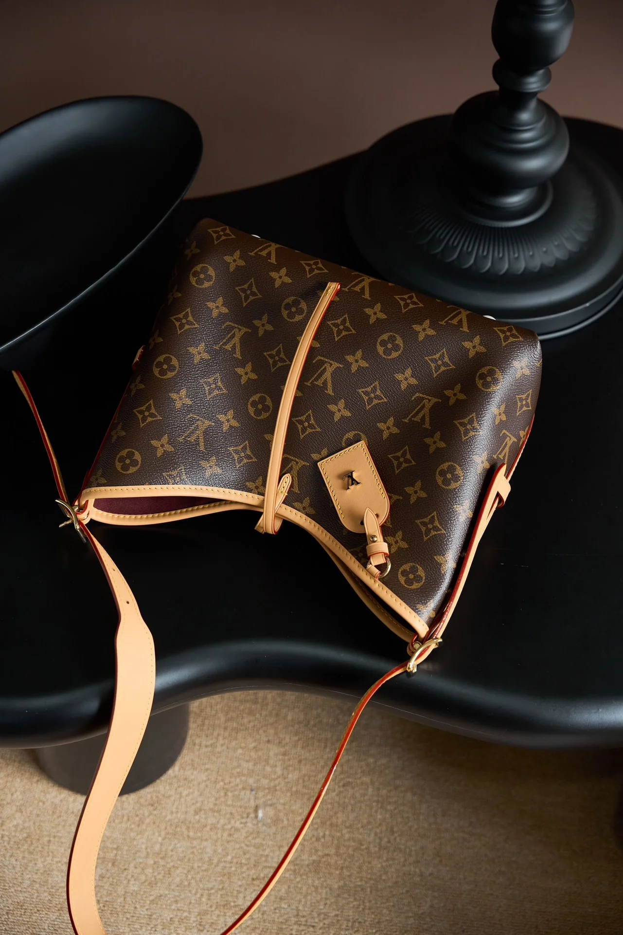 Louisvuitton Carryall M46203 29x24x12 cm - description_image5