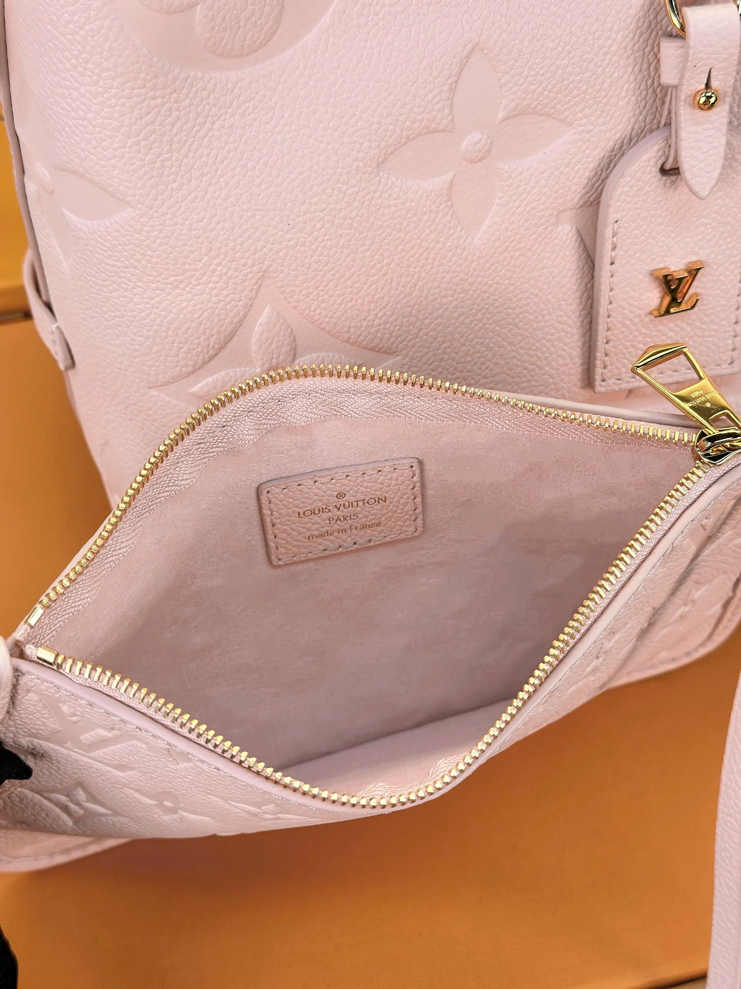 Louisvuitton Carryall Small Handbag M46288 29 x 24 x 12 cm - description_image6