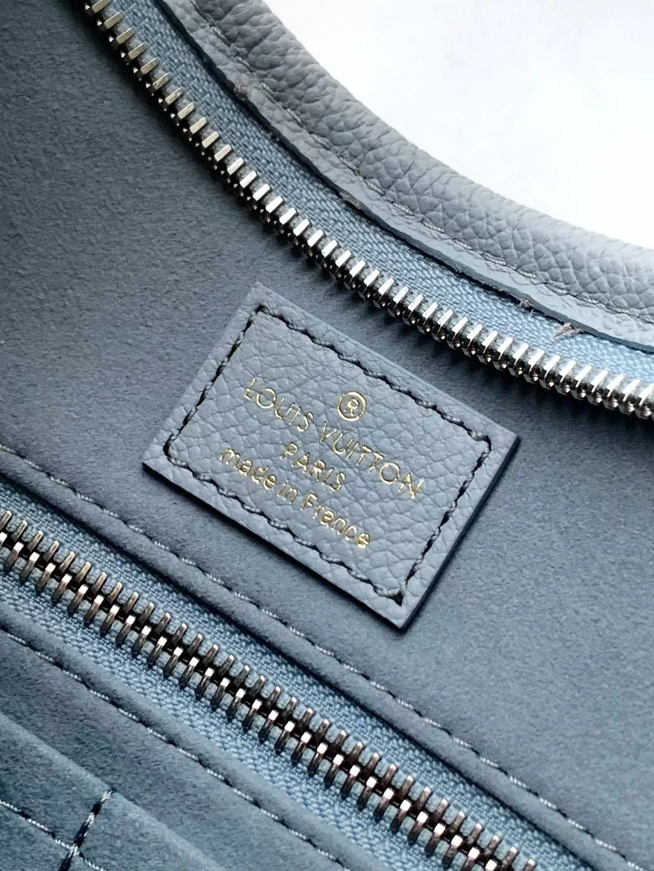 Louisvuitton CarryAll Small Handbag M46288 29 x 24 x 12 cm - description_image9