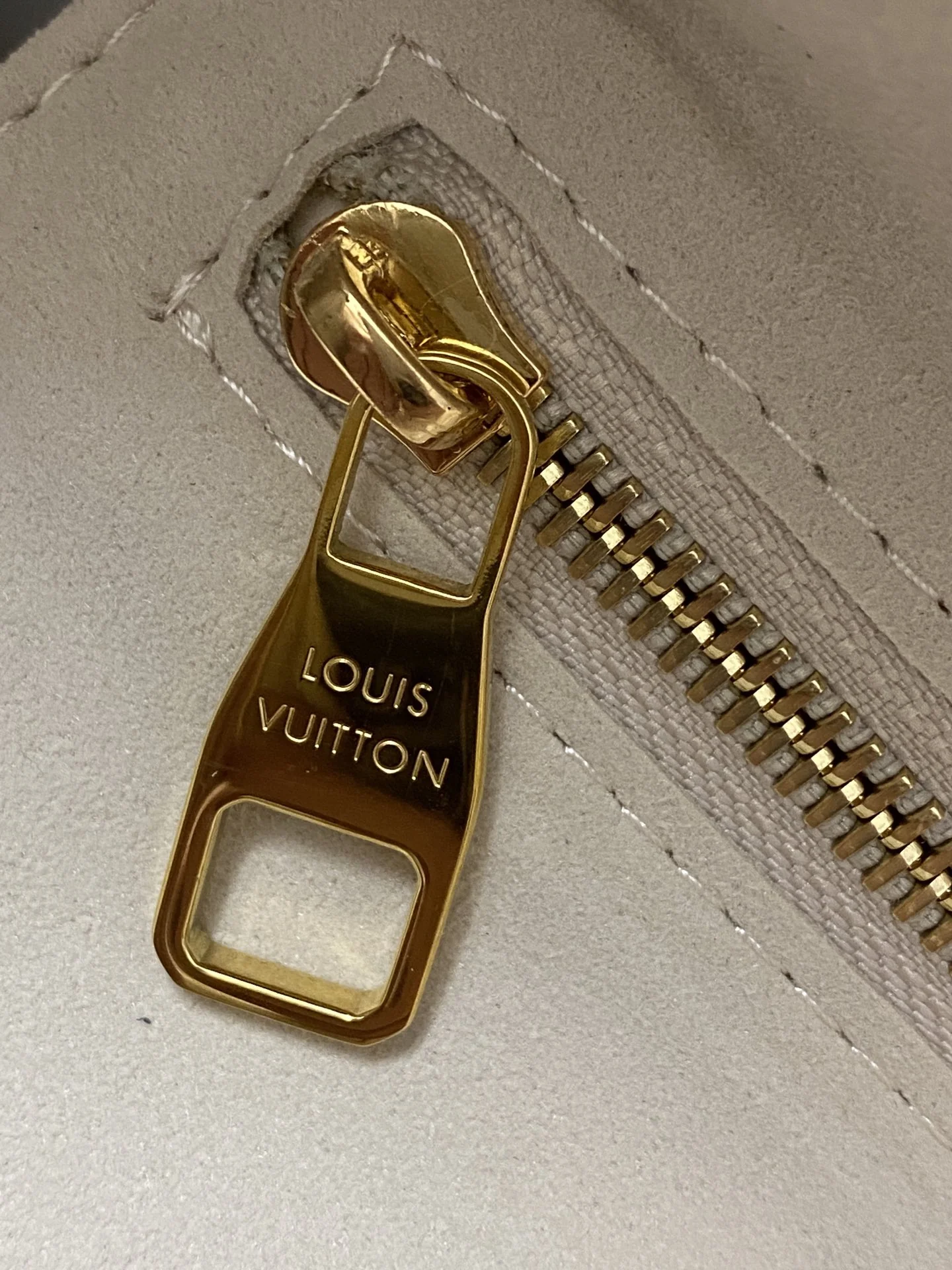 Louisvuitton Neverfull Medium Handbag M46516 31x28x14 cm - description_image6