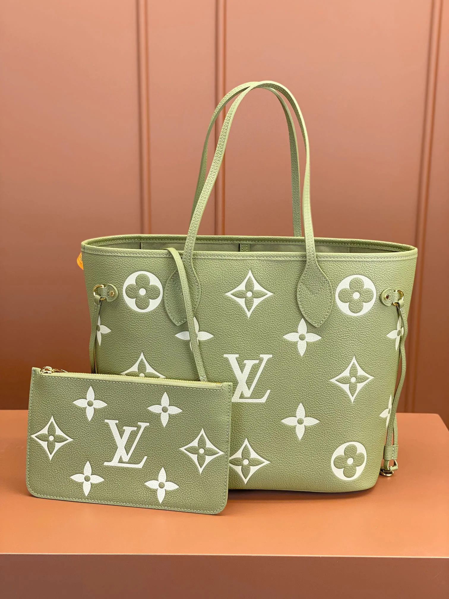 Louisvuitton Neverfull Medium Tote M46649 31x28x14 cm - description_image1