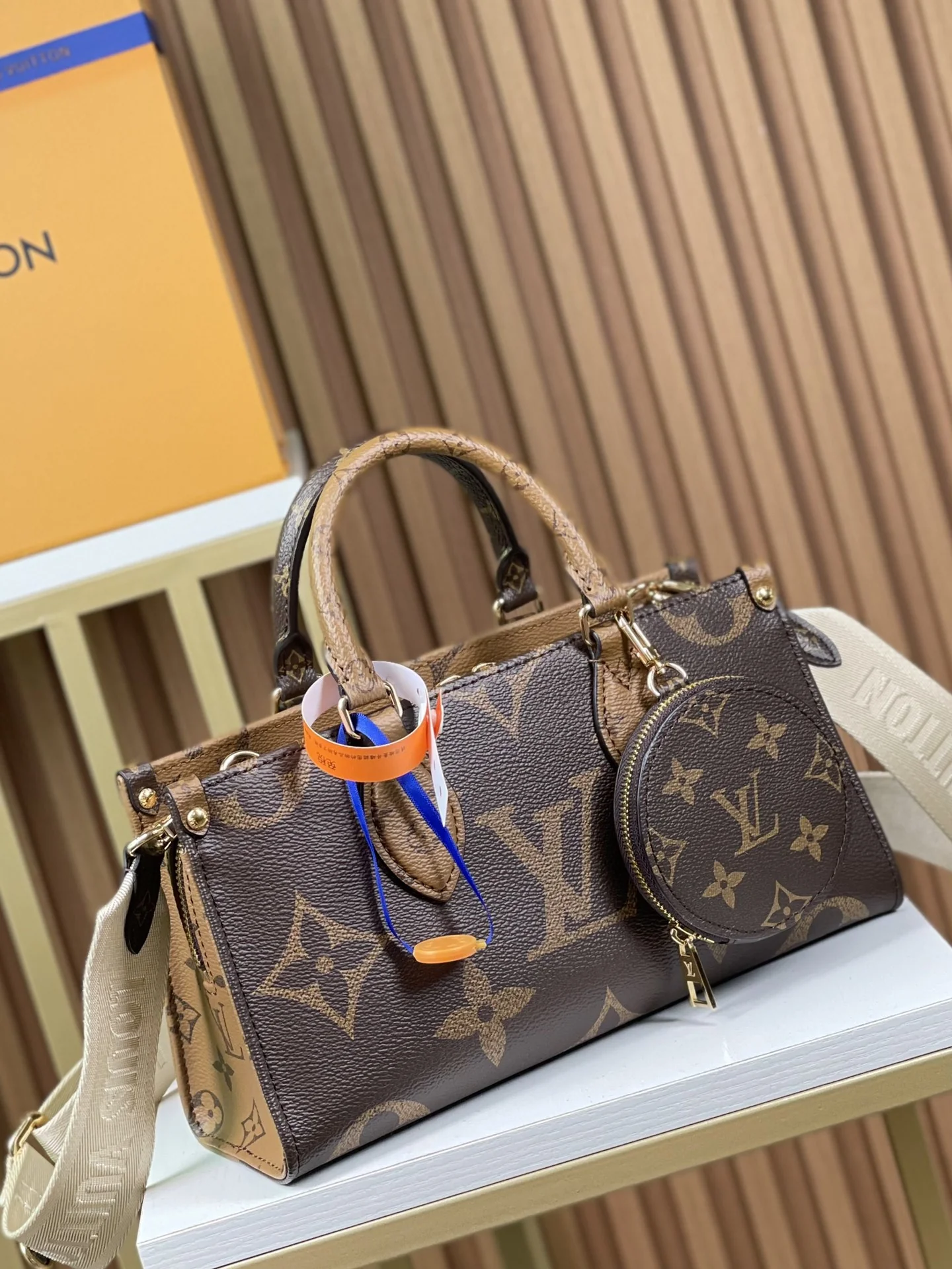 Louisvuitton Onthego Small Tote Monogram M46653 25x13x10 cm - description_image3