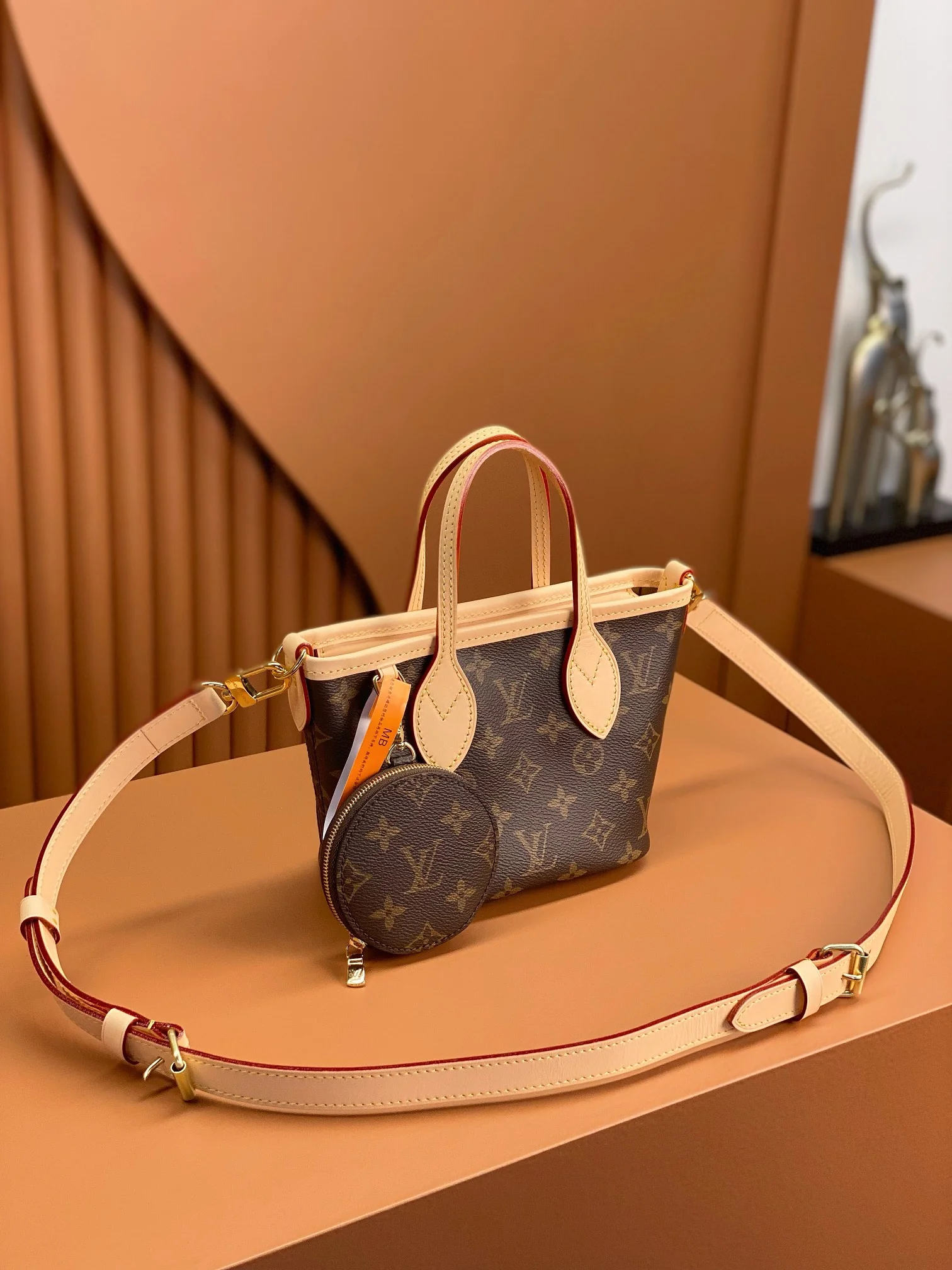 Louisvuitton Neverfull BB Handbag M46705 24x14x9 cm Louisvuitton Neverfull BB Handbag M46705 24x14x9 cm - description_image2