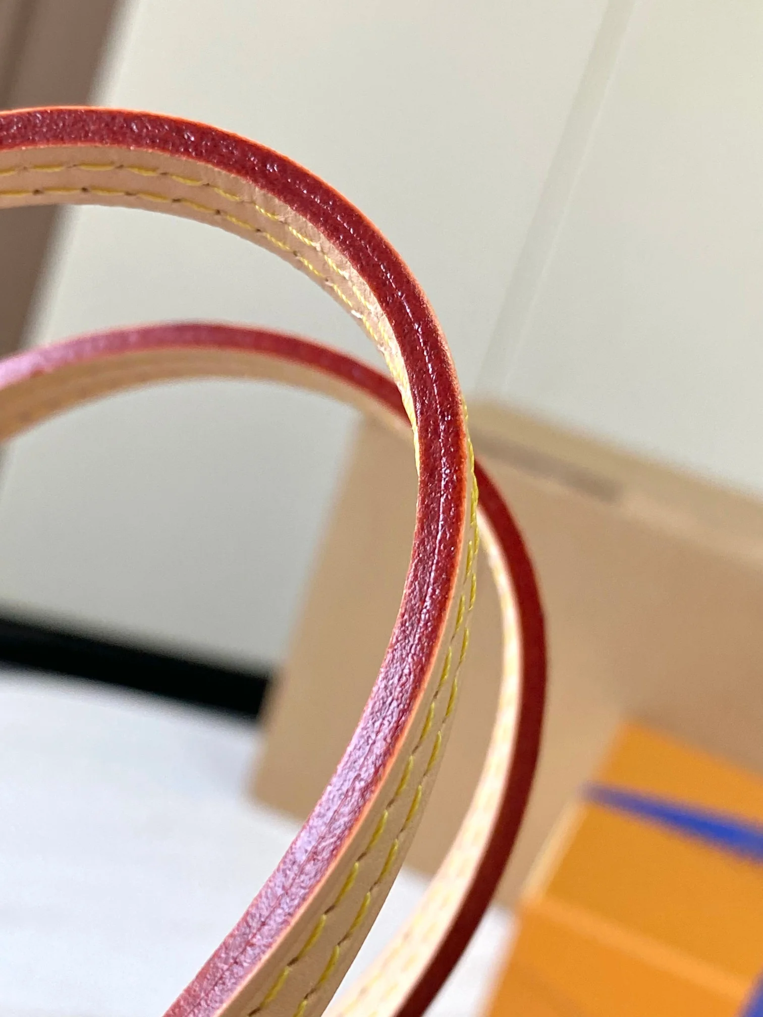 Louisvuitton Neverfull BB Handbag M46705 24x14x9 cm - description_image9