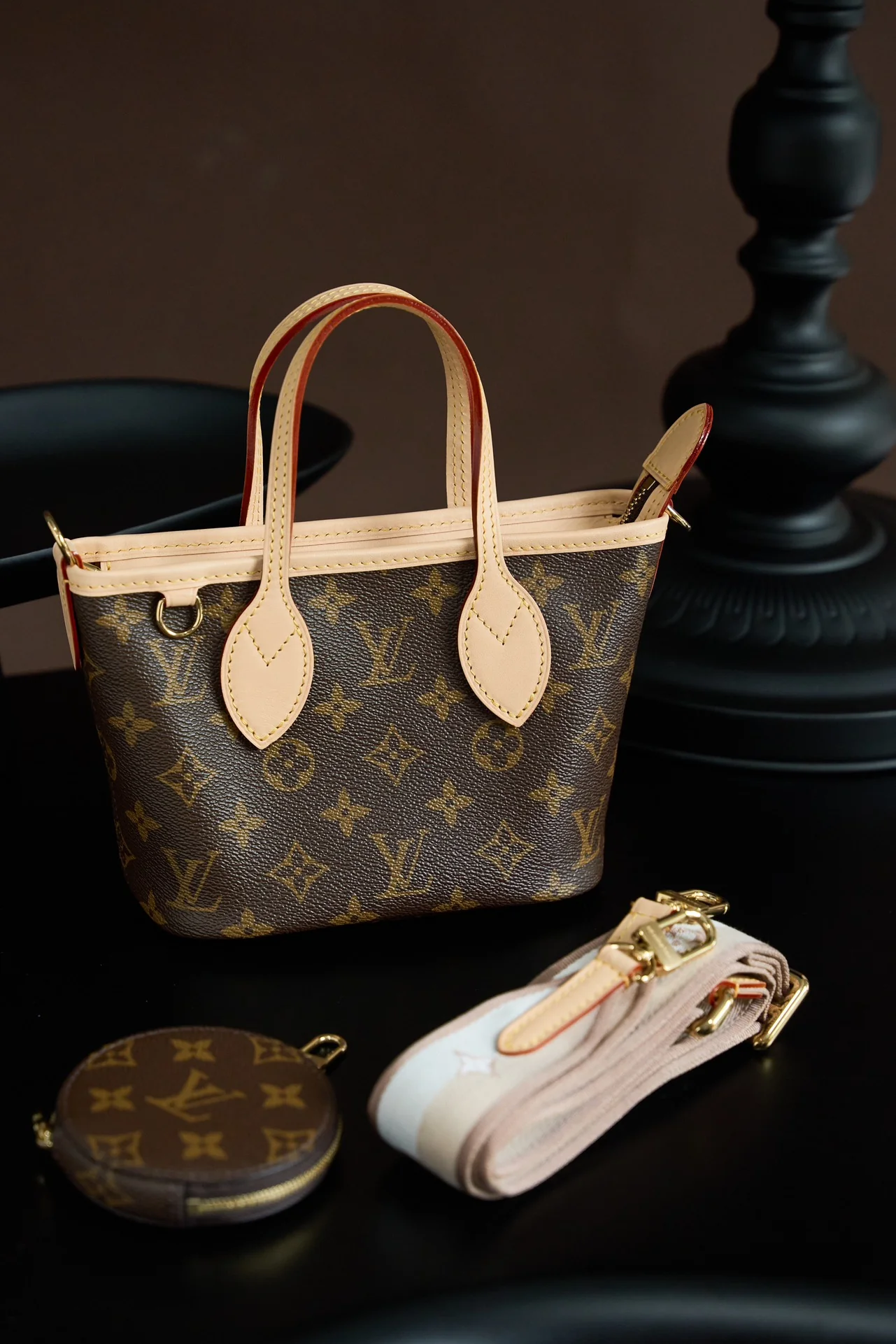 Louisvuitton Neverfull BB Handbag M46705 24x14x9 cm - description_image2