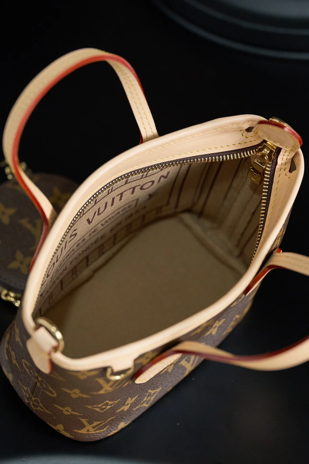 Louisvuitton Neverfull BB Handbag M46705 24x14x9 cm - description_image6