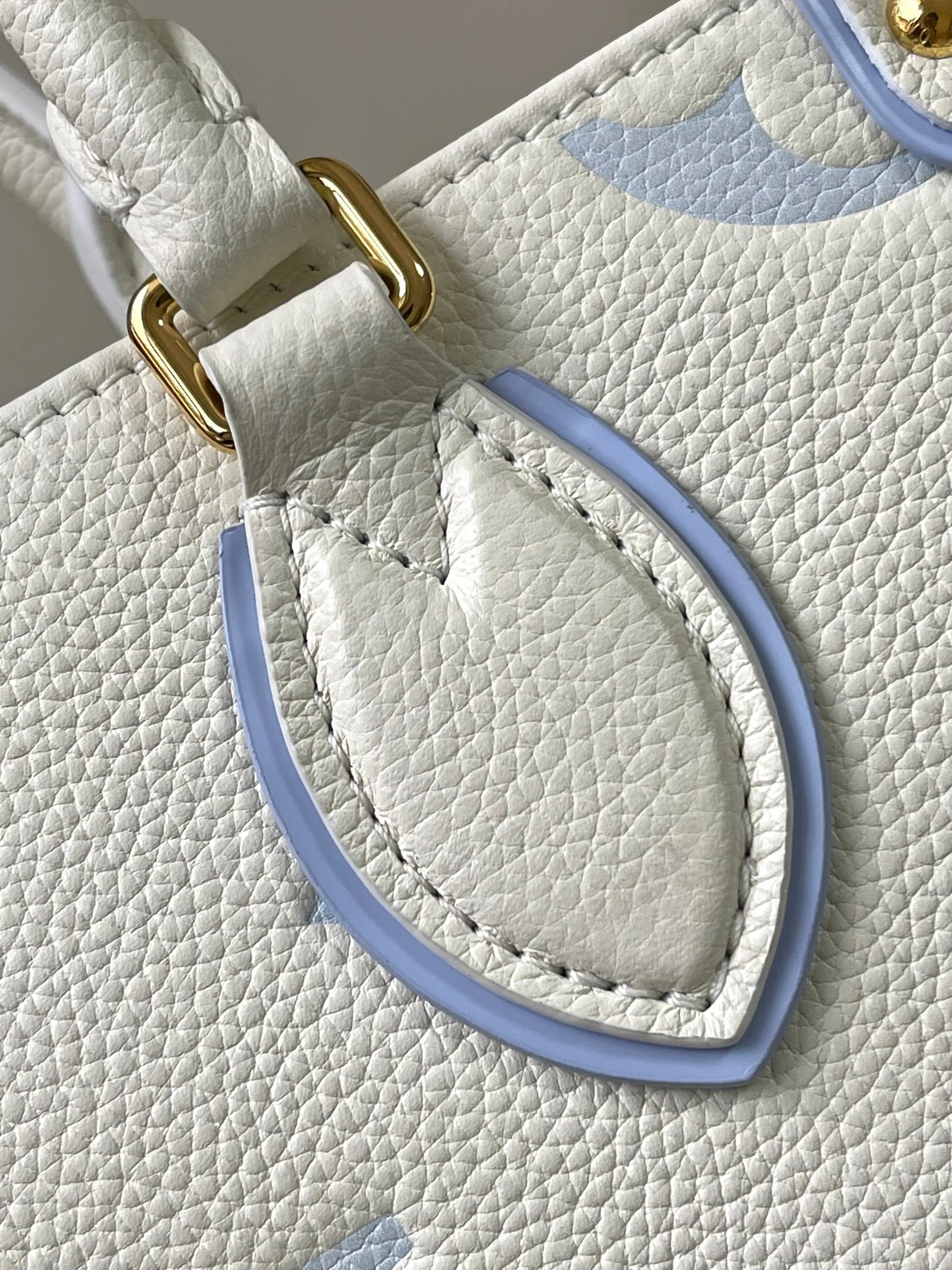 Louisvuitton OnTheGo Small Tote M46833 25x19x11.5 cm - description_image7