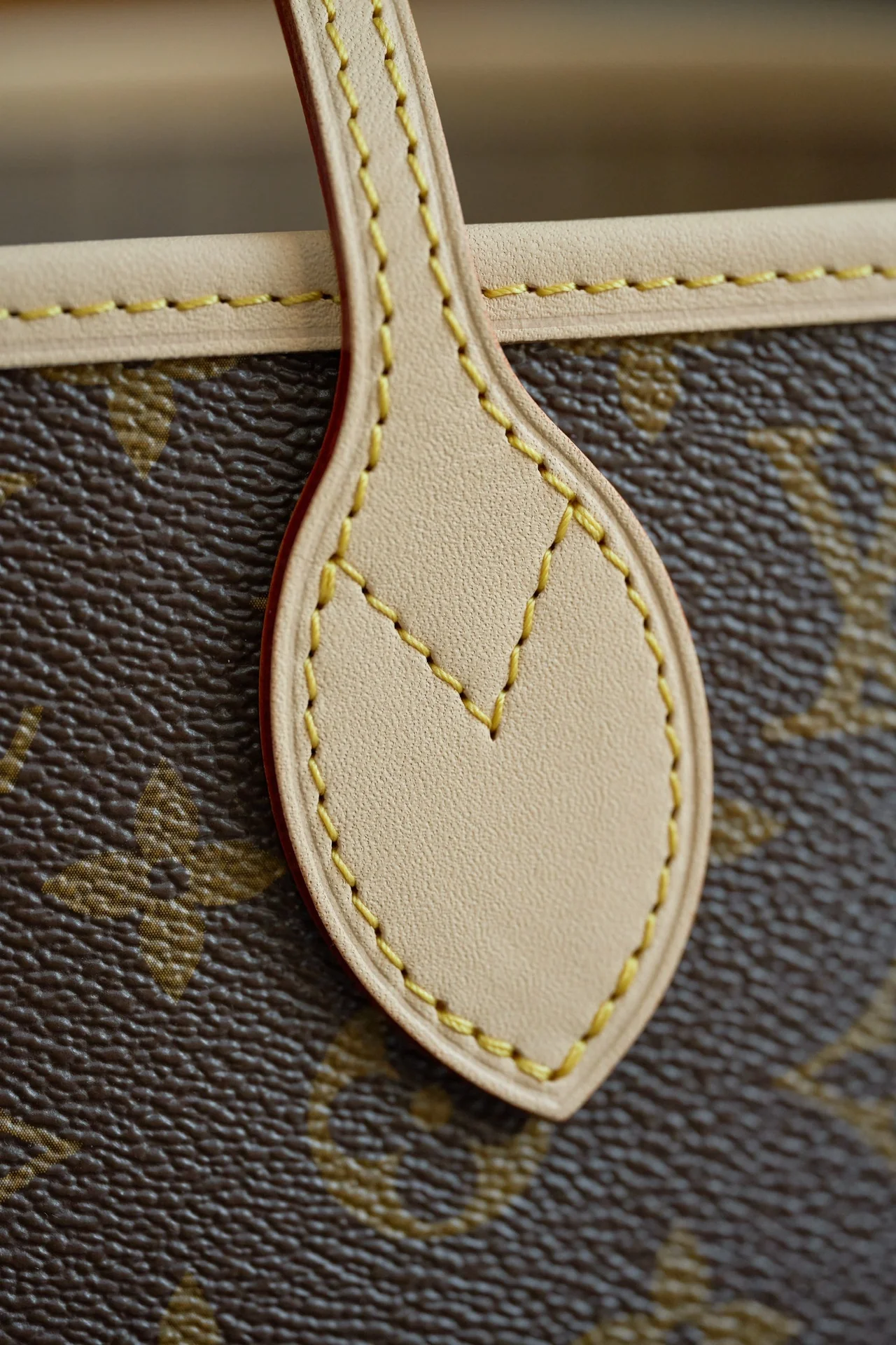 Louisvuitton Neverfull Medium Handbag M46975 28 x 14 x 31 cm - description_image9