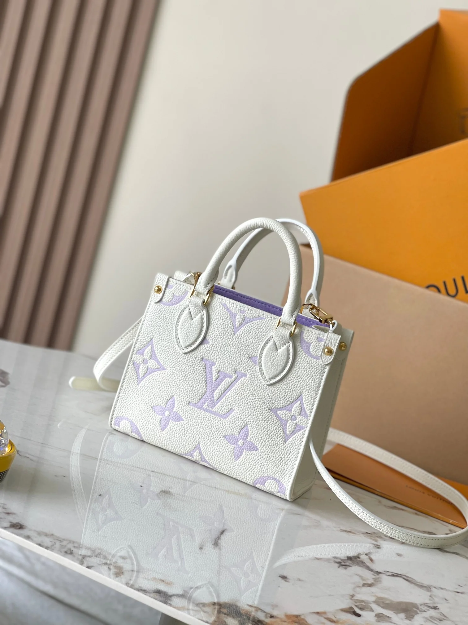 Louisvuitton OnTheGo BB Handbag M47054 18x15x8.5cm - description_image3