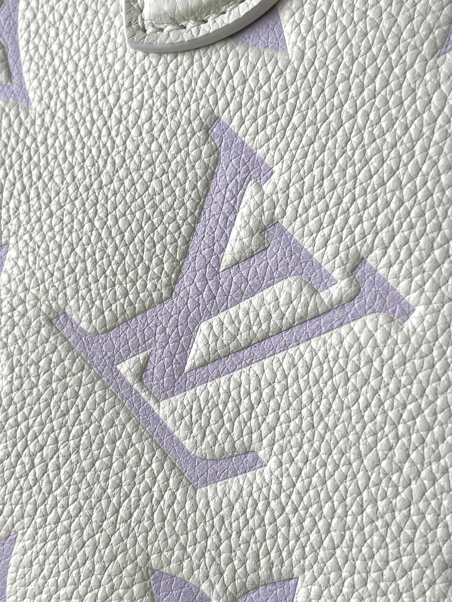 Louisvuitton OnTheGo BB Handbag M47054 18x15x8.5cm - description_image5