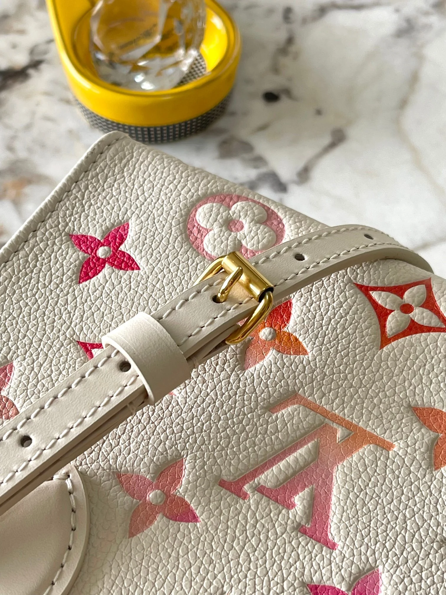 Louisvuitton Onthego BB Handbag M47115 18x15x8.5 cm - description_image7