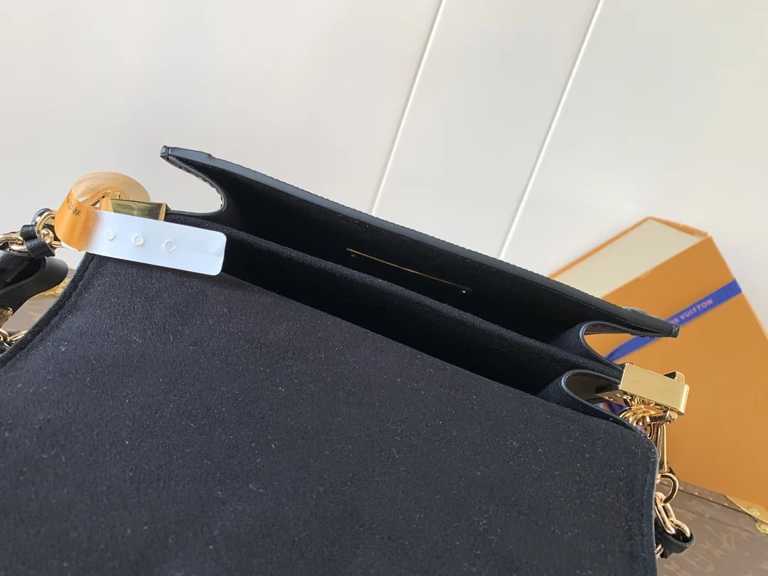 Louis Vuitton Dauphine M56141 Black - image6