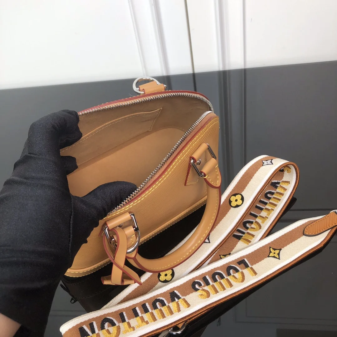 Louis Vuitton Alma BB M57540 Caramel - image5