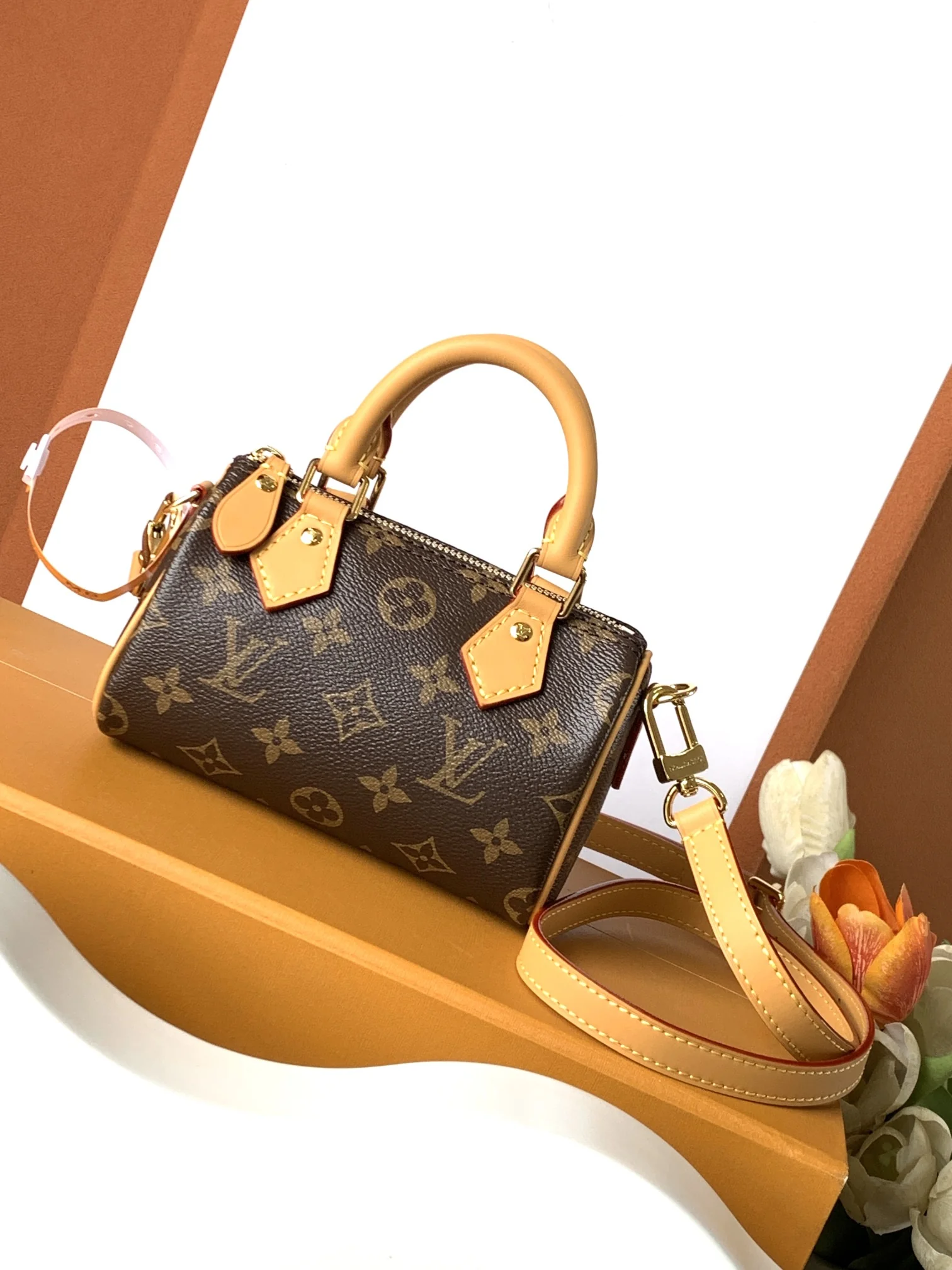 Louisvuitton Nano Speedy Handbag M81085 16x11x9 cm - description_image1