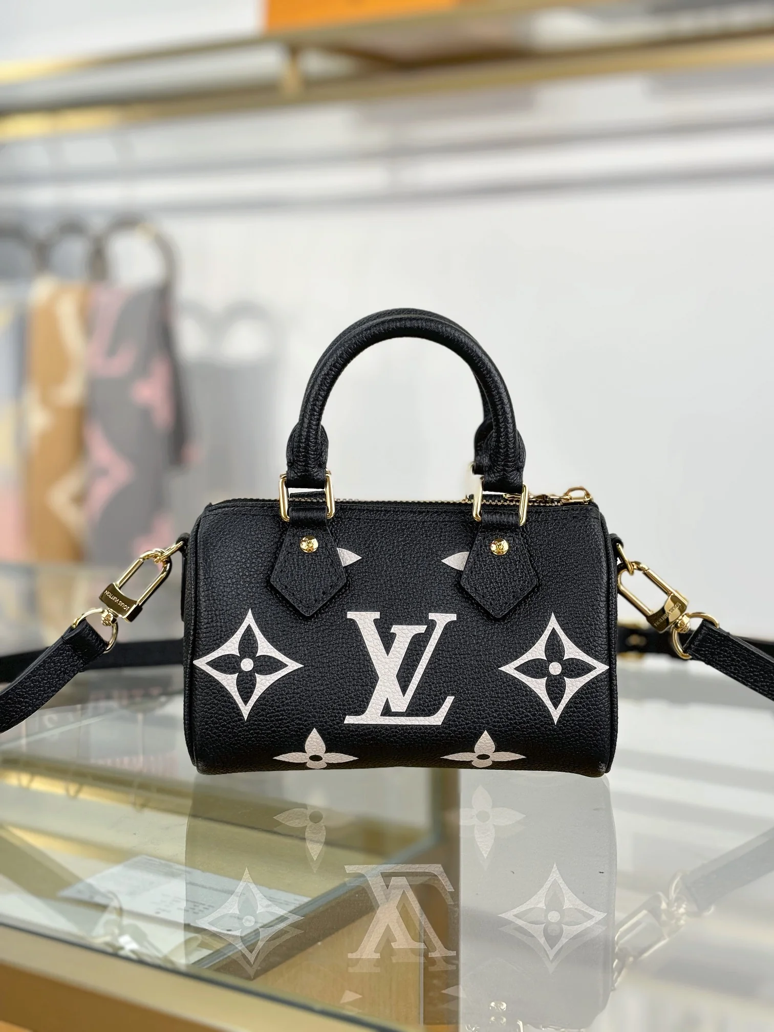 Louisvuitton Nano Speedy Handbag M81456 16x10x7.5 cm - description_image8