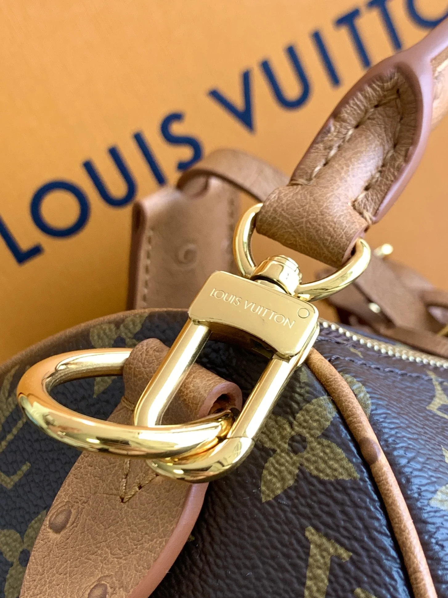 Louisvuitton Speedy Soft 30 Handbag M87212 30 x 21 x 17 cm - description_image9