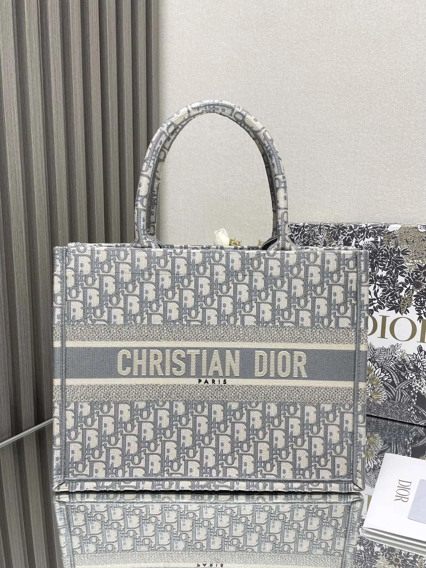 Dior Book Tote 36x27x16 cm - description_image1