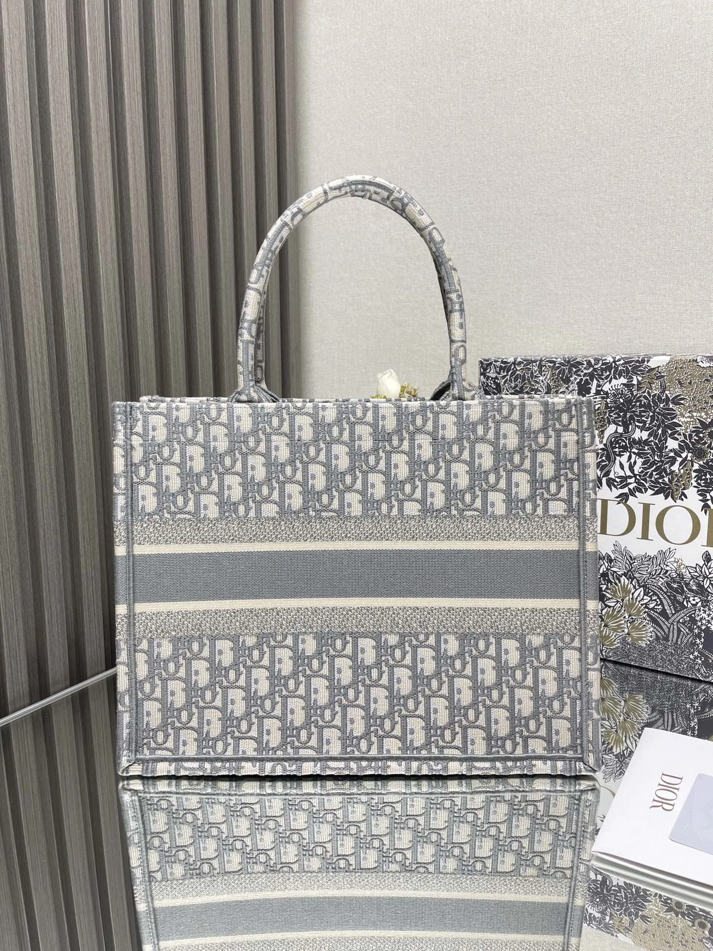Dior Book Tote 36x27x16 cm - description_image5