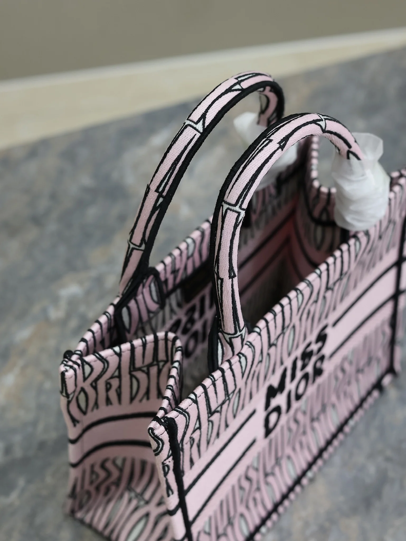 Dior Mini Book Tote 26.5x21x14 cm - description_image7