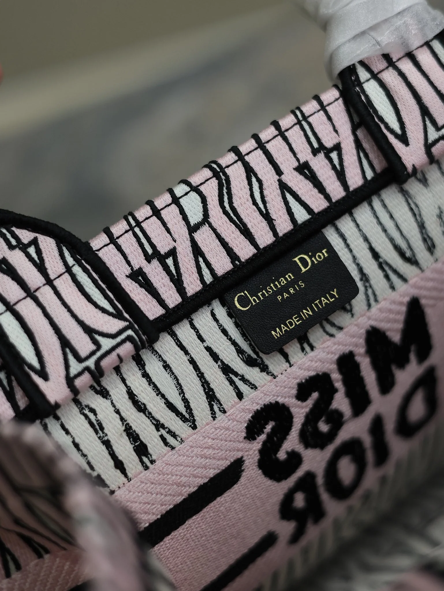 Dior Mini Book Tote 26.5x21x14 cm - description_image9