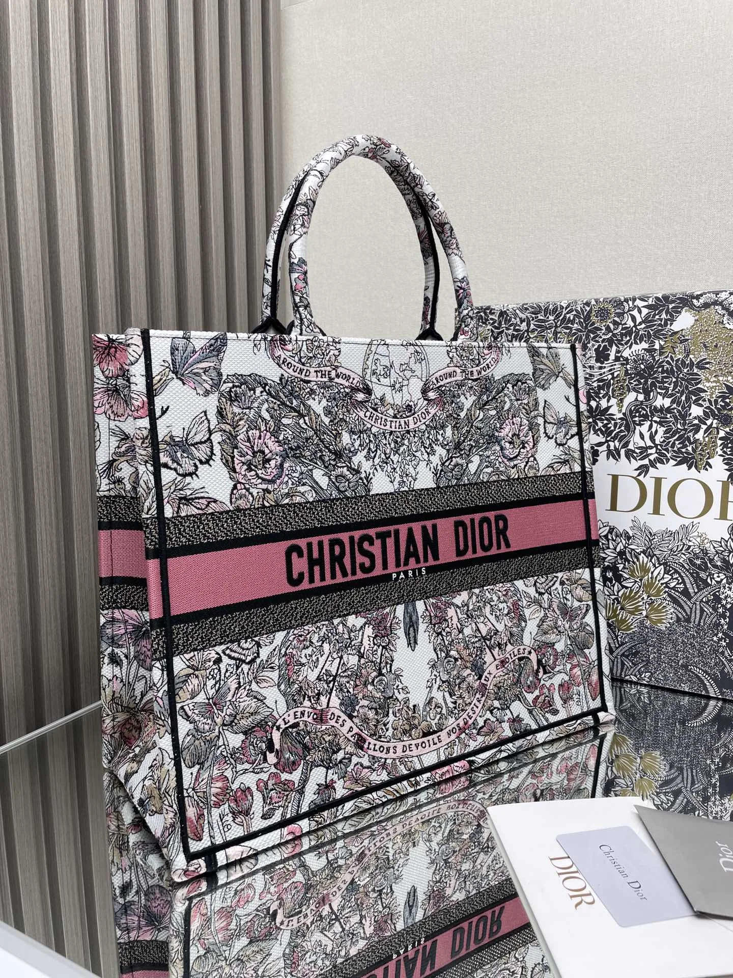 Dior Book Tote 41.5x35x18 cm - description_image3