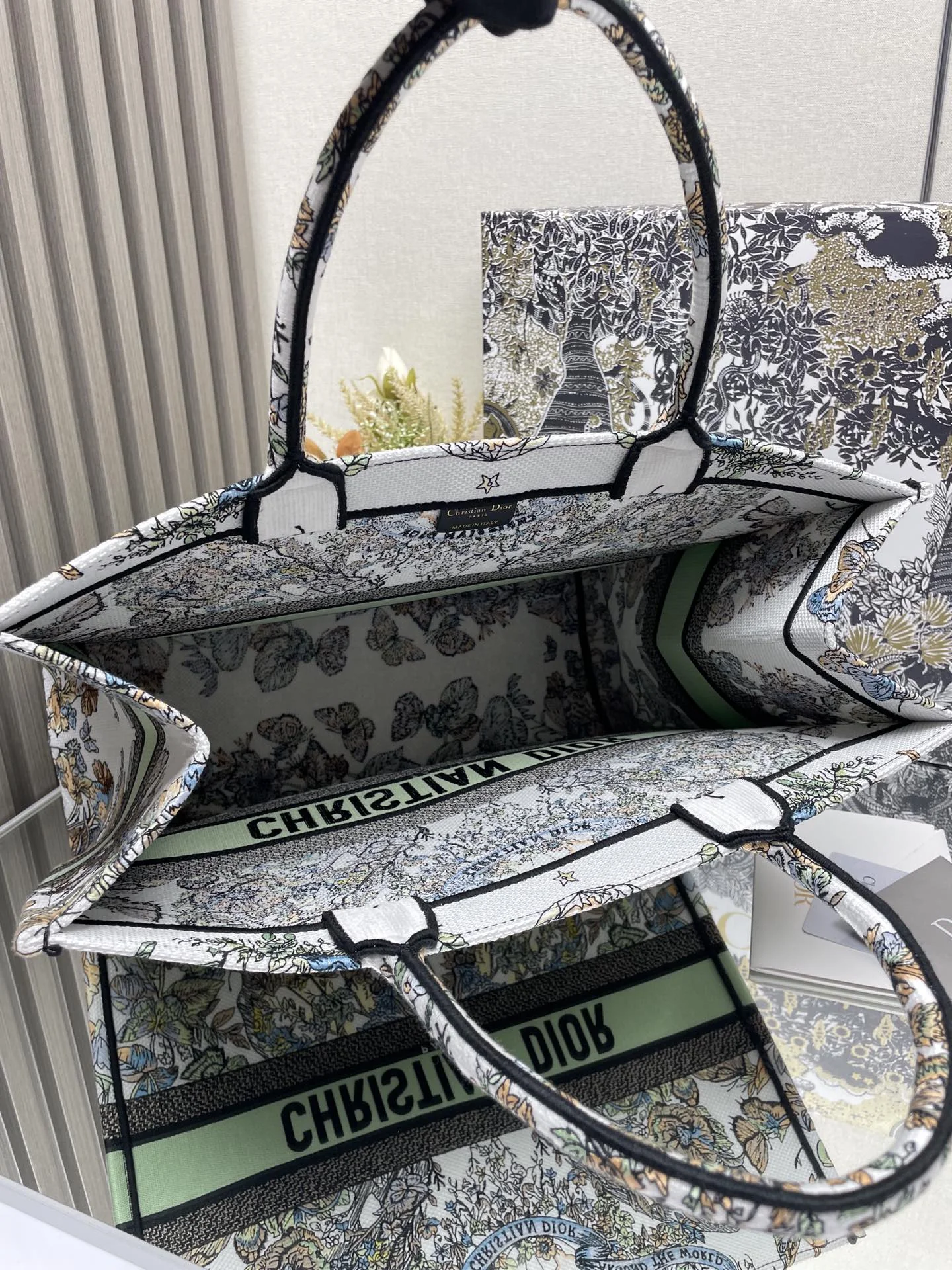 Dior Book Tote 41.5x35x18 cm - description_image9