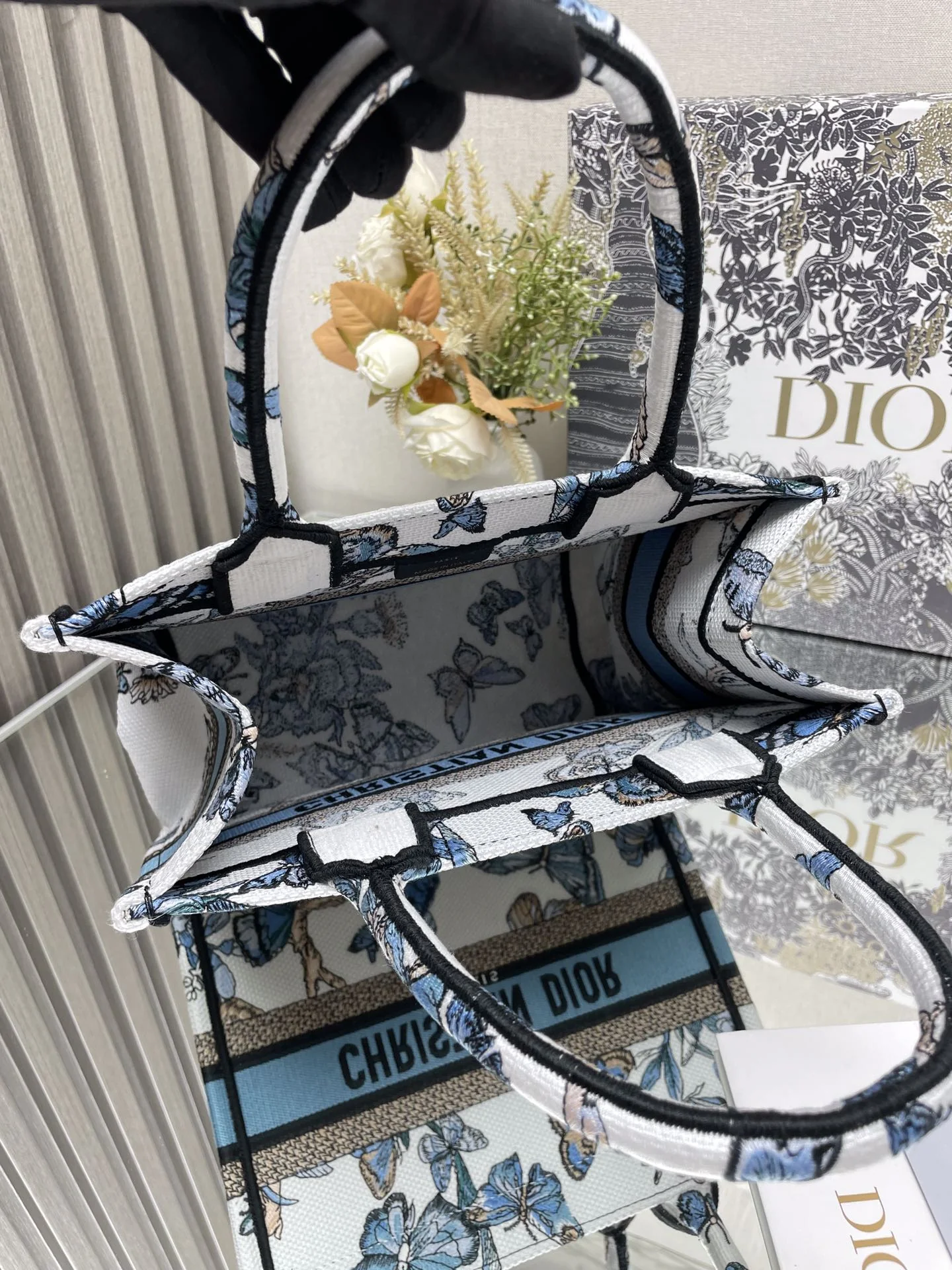 Dior Book Tote 26.5x21x14 cm - description_image9