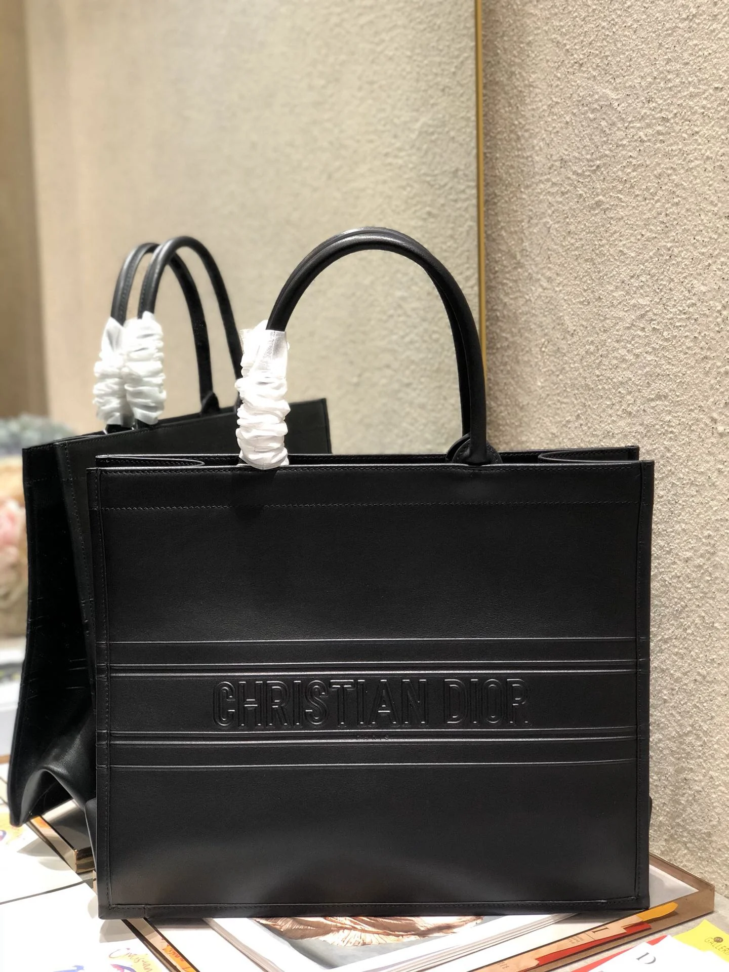 Dior Book Tote 41.5 x 32 x 5 cm - description_image2