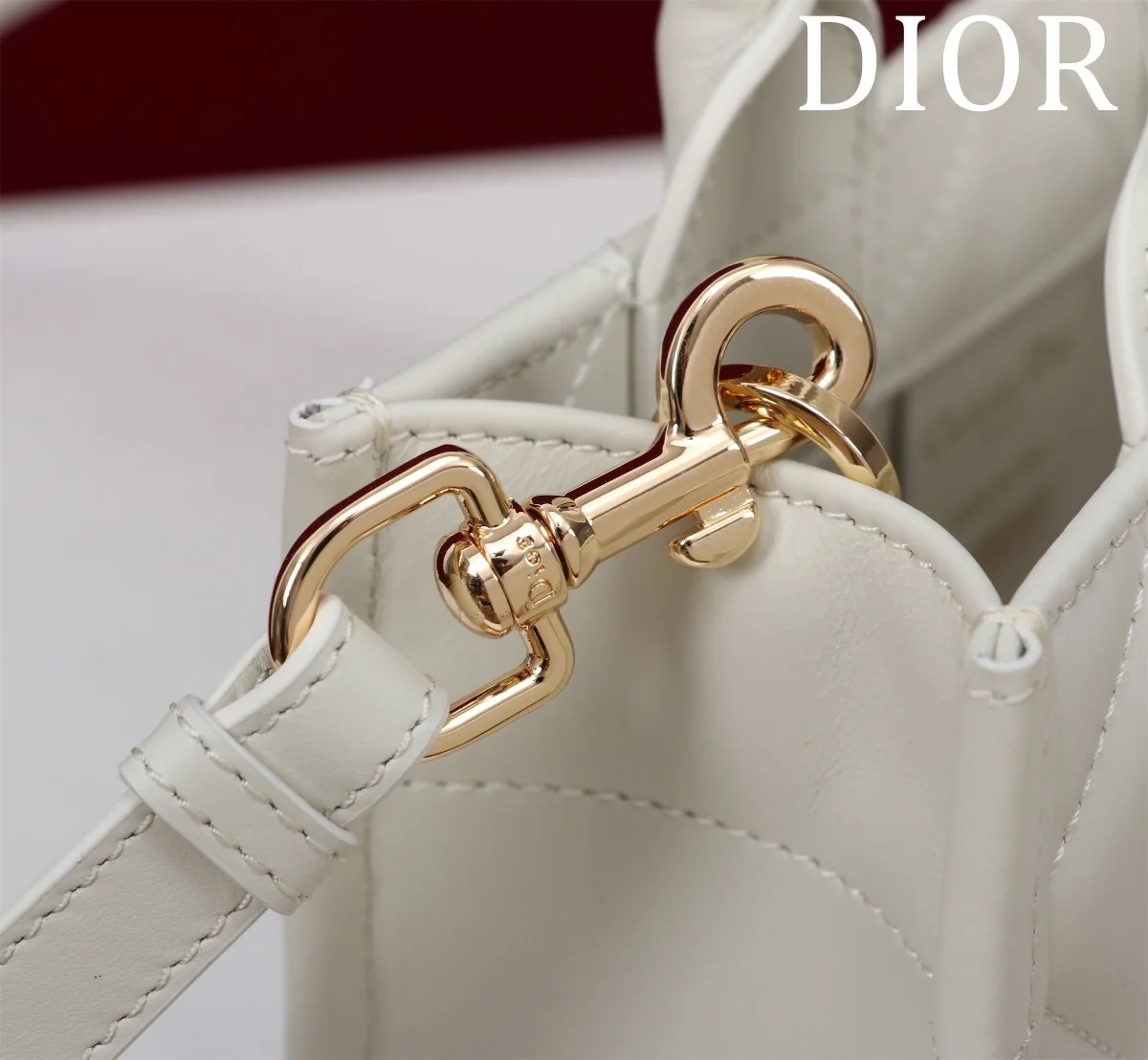 Dior Mini Book Tote with Detachable Shoulder Strap 22x13x7.5 cm - description_image7