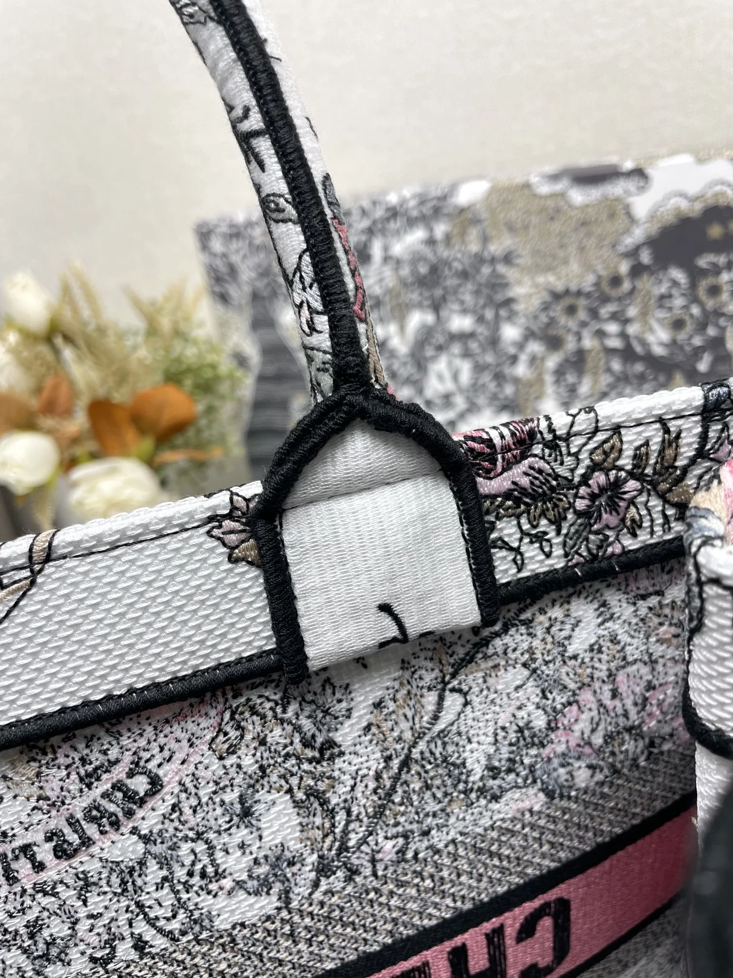 Dior Book Tote 36x28 cm - description_image7