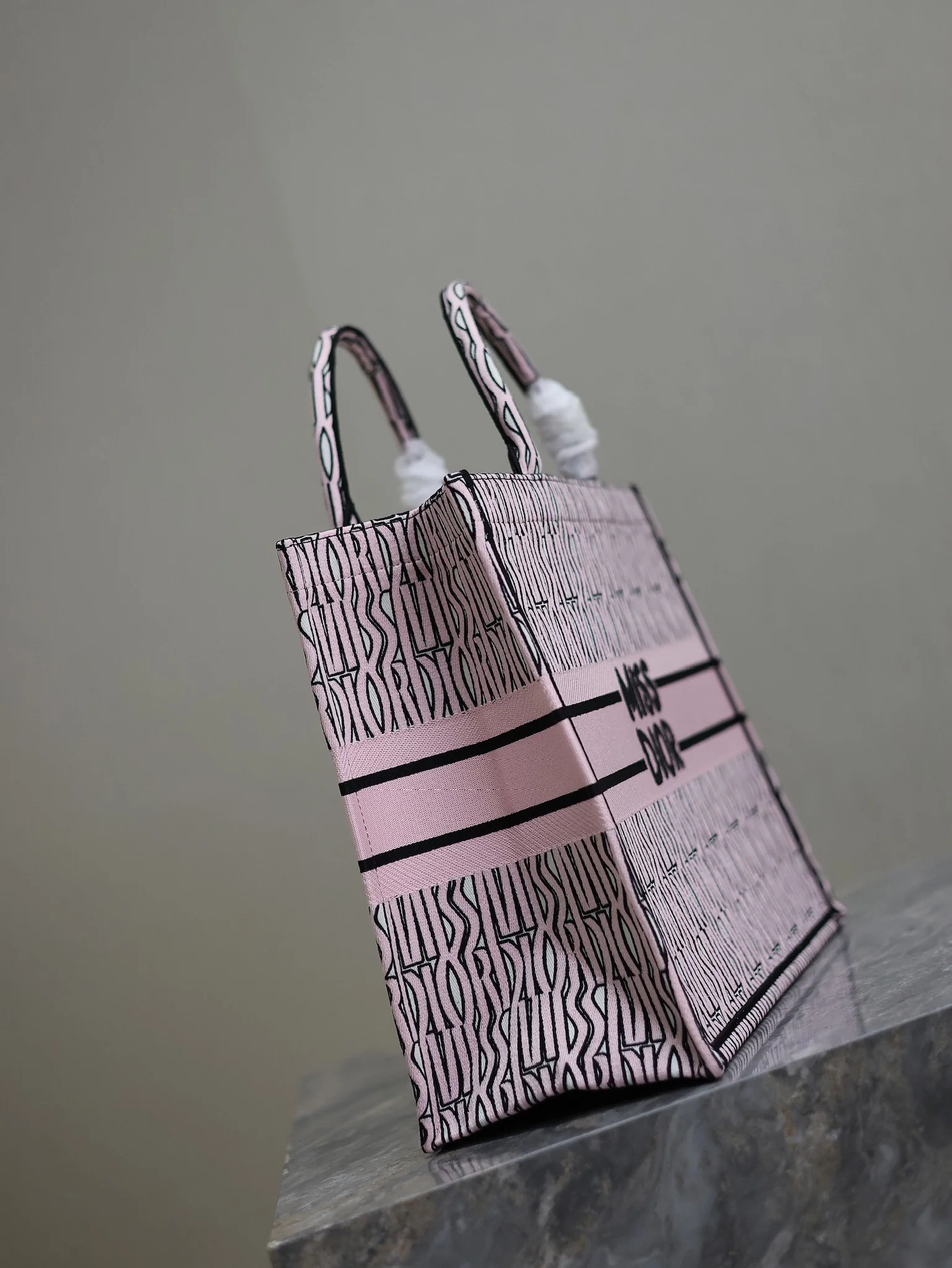 Dior Book Tote 1286 42 x 35 x 18.5 cm - description_image3